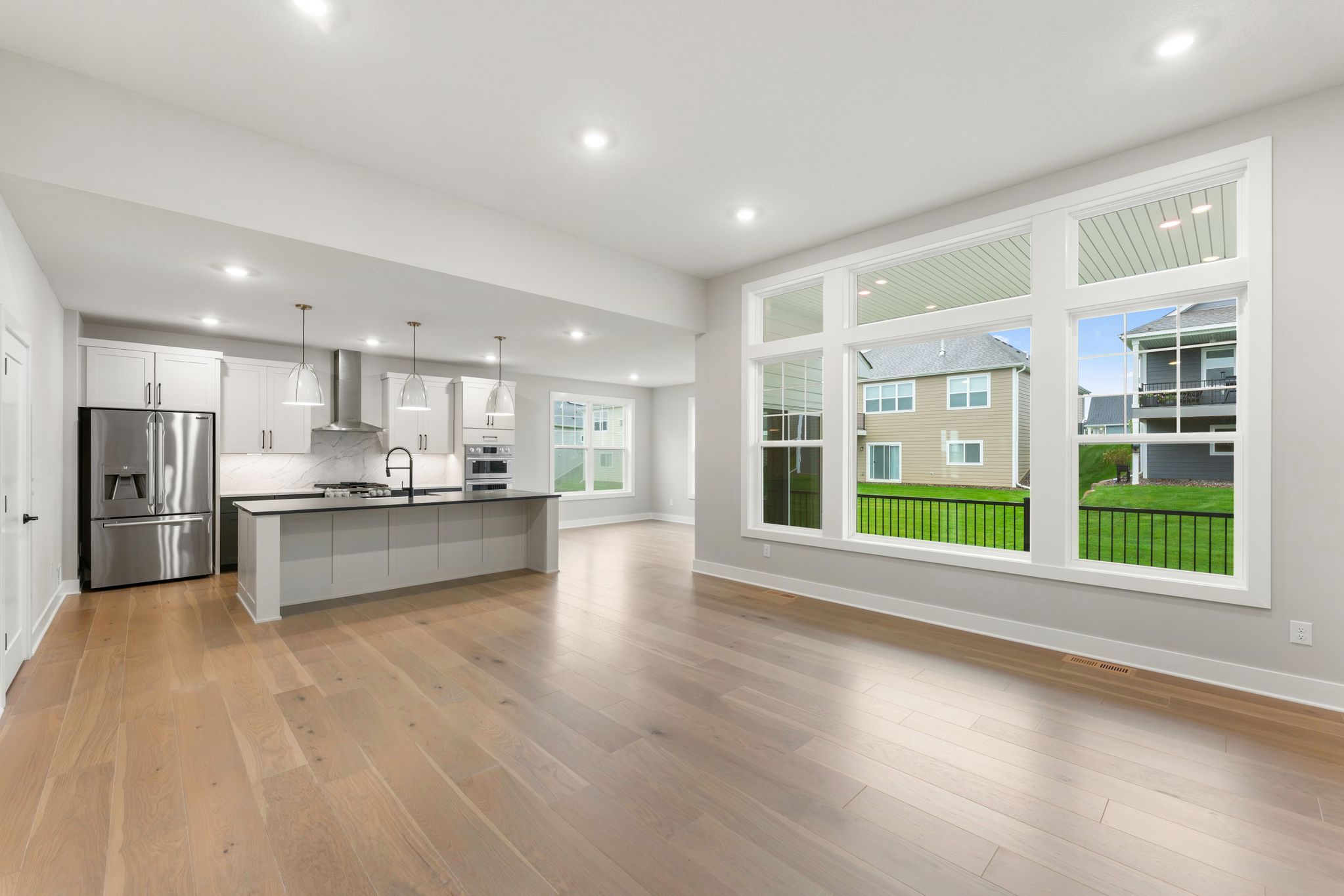 20 Cedar Hills Montreux QMI H S5209 Great Room 5of5 F1