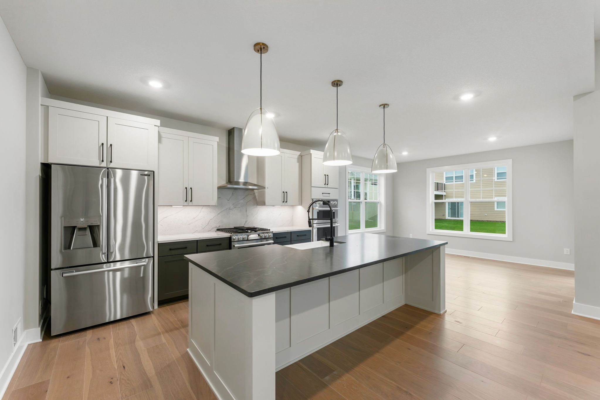 23 Cedar Hills Montreux QMI H S5209 Kitchen 3of6 F1