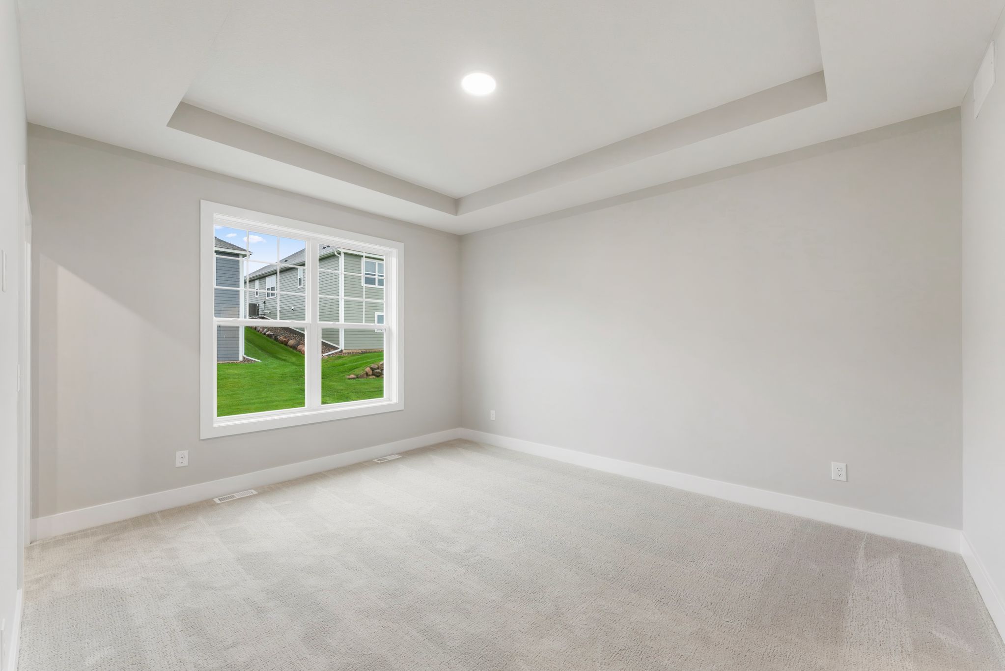 36 Cedar Hills Montreux QMI H S5209 Owners Bedroom 2of4 F1
