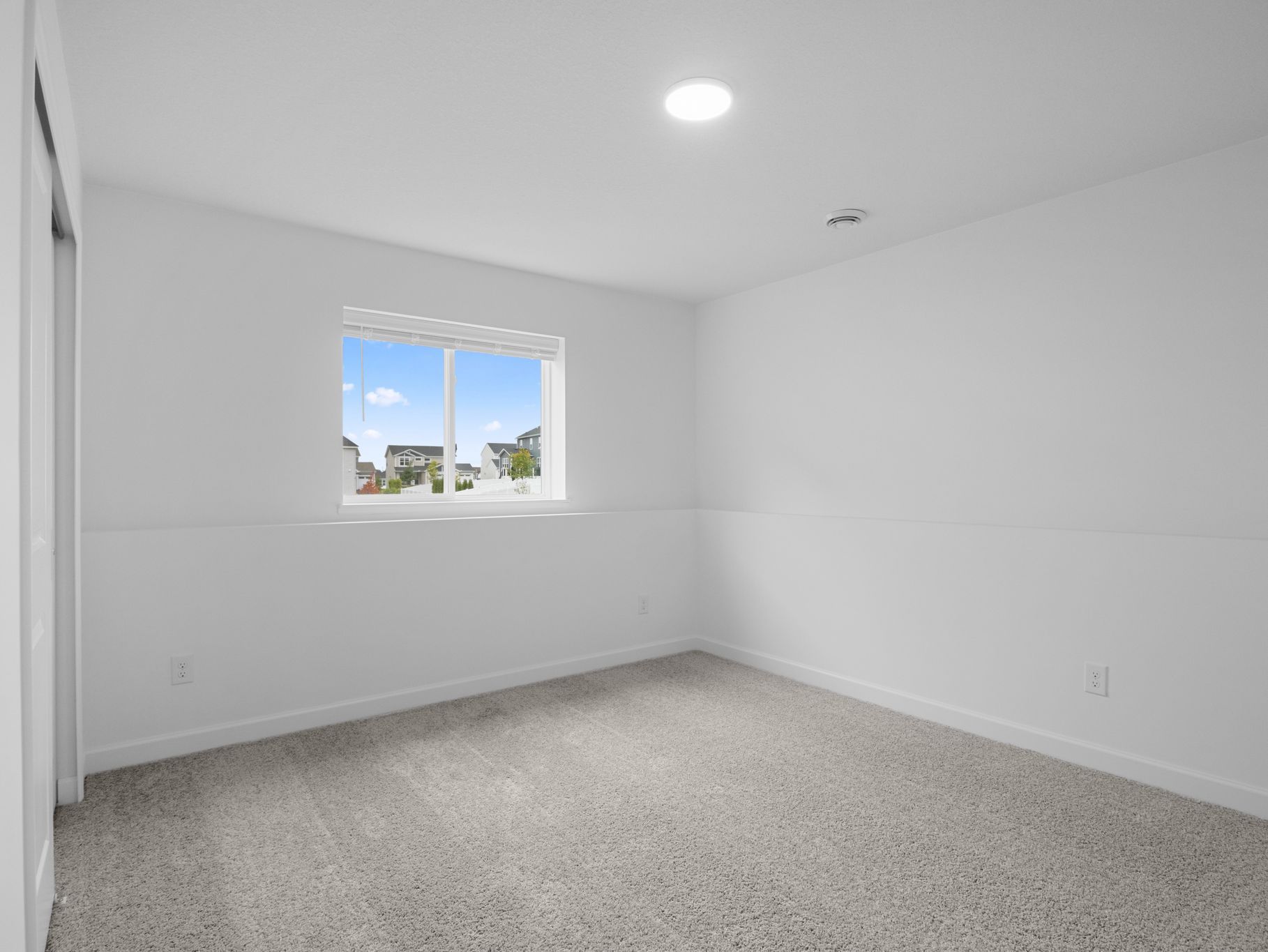 7 Timber Creek Donovan QMI H S4407 Bedroom 3of3 F0