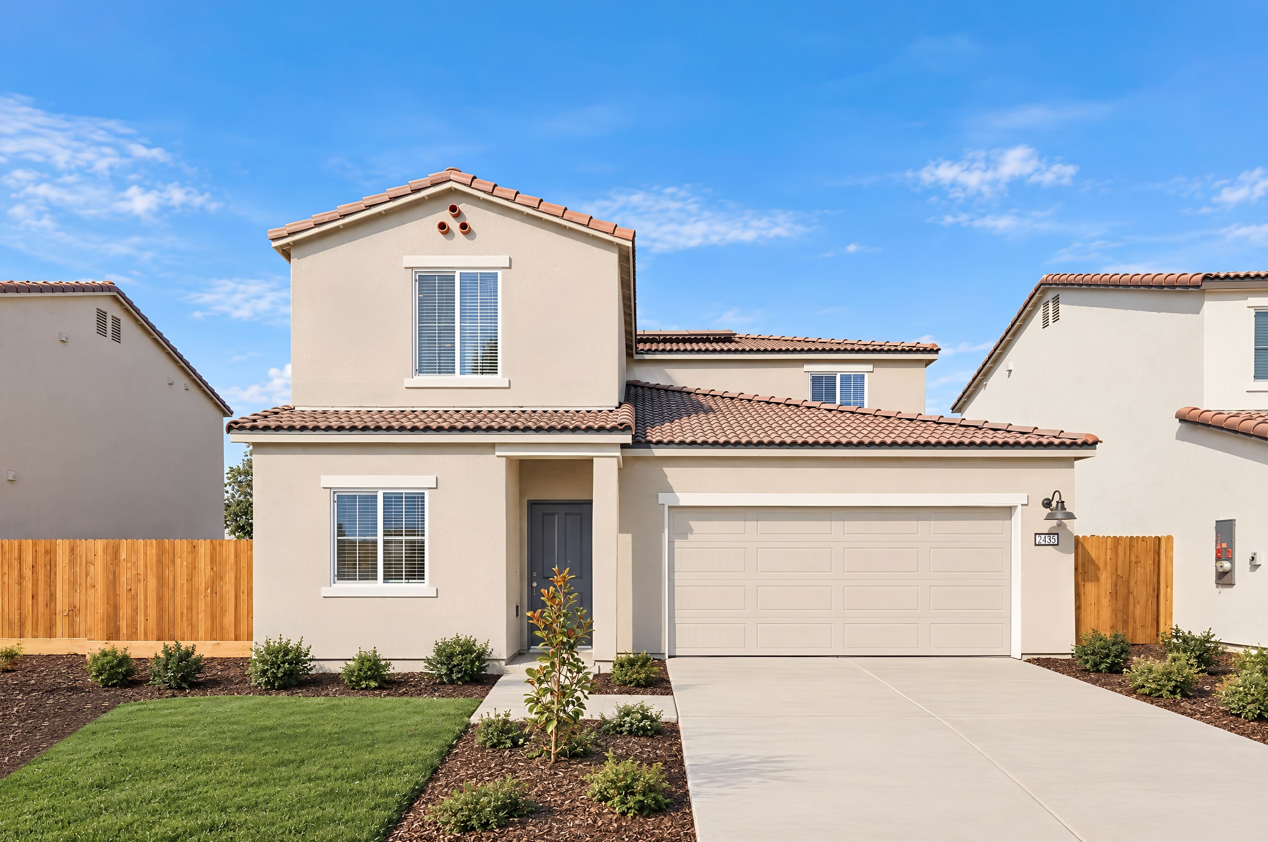 Barcelona - Higgins Ranch - Valencia Series: Visalia, California - Lennar