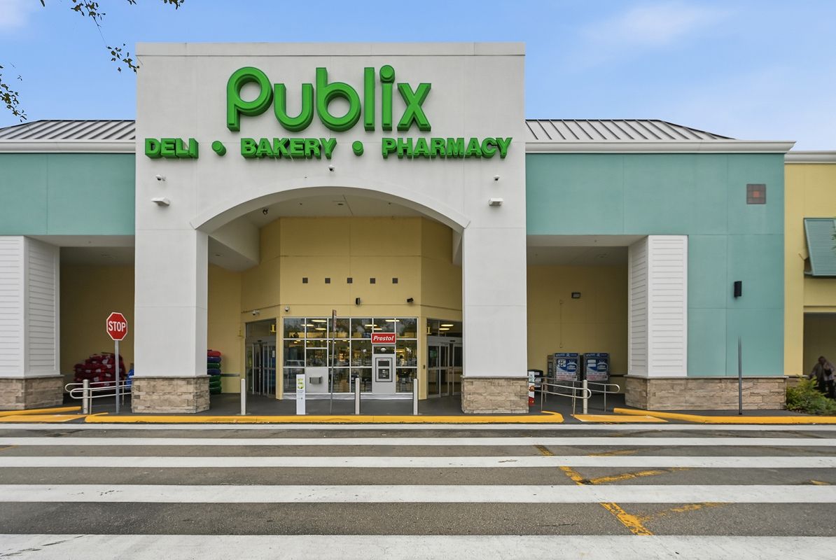 FTM Estero Publix