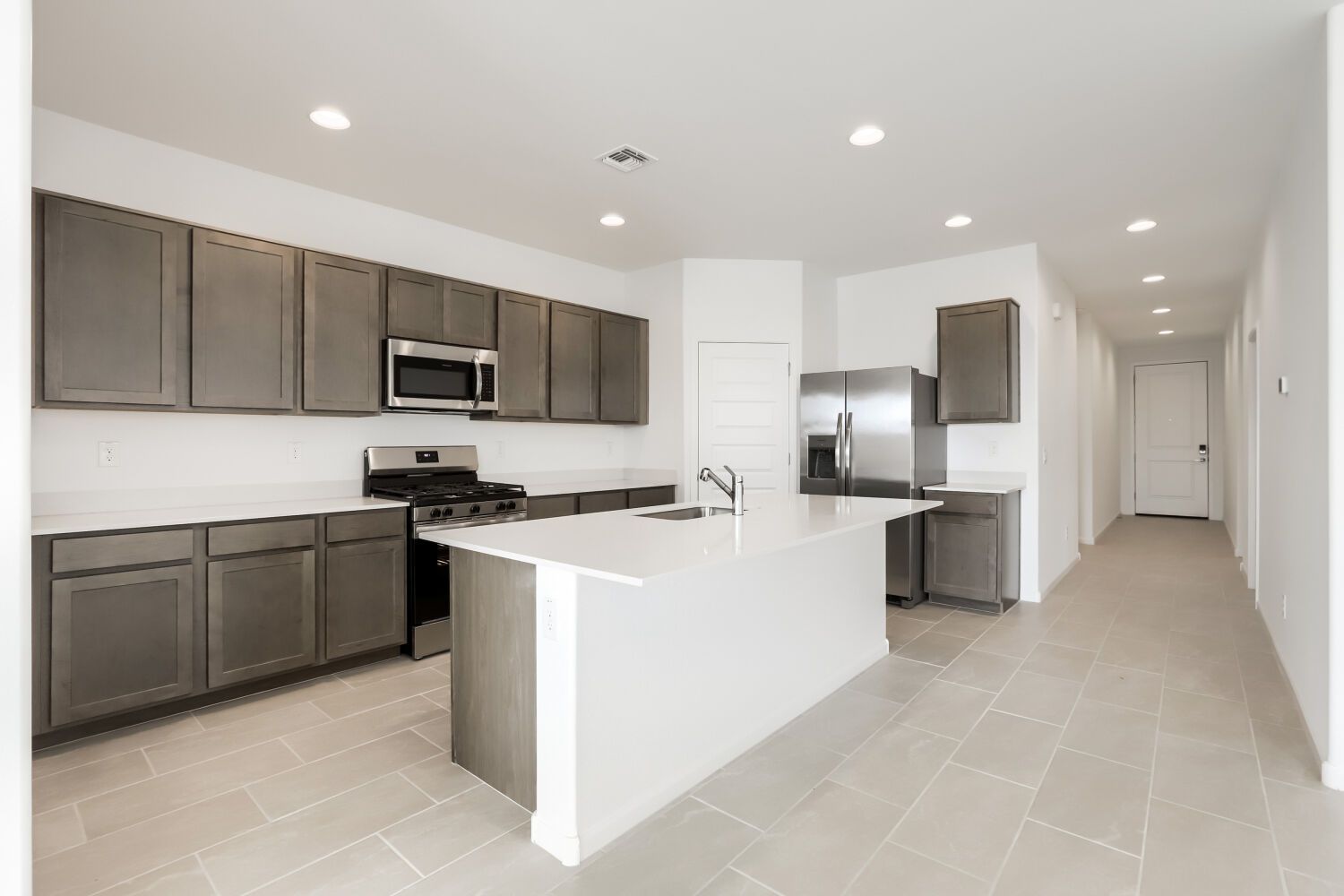 23441 W Chipman Rd   Web Quality   005   05 Kitchen