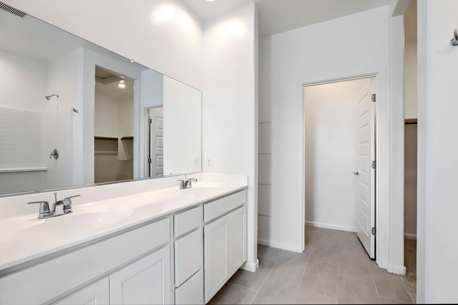23197 W Corona Ave   Web Quality   008   08 Primary Bathroom