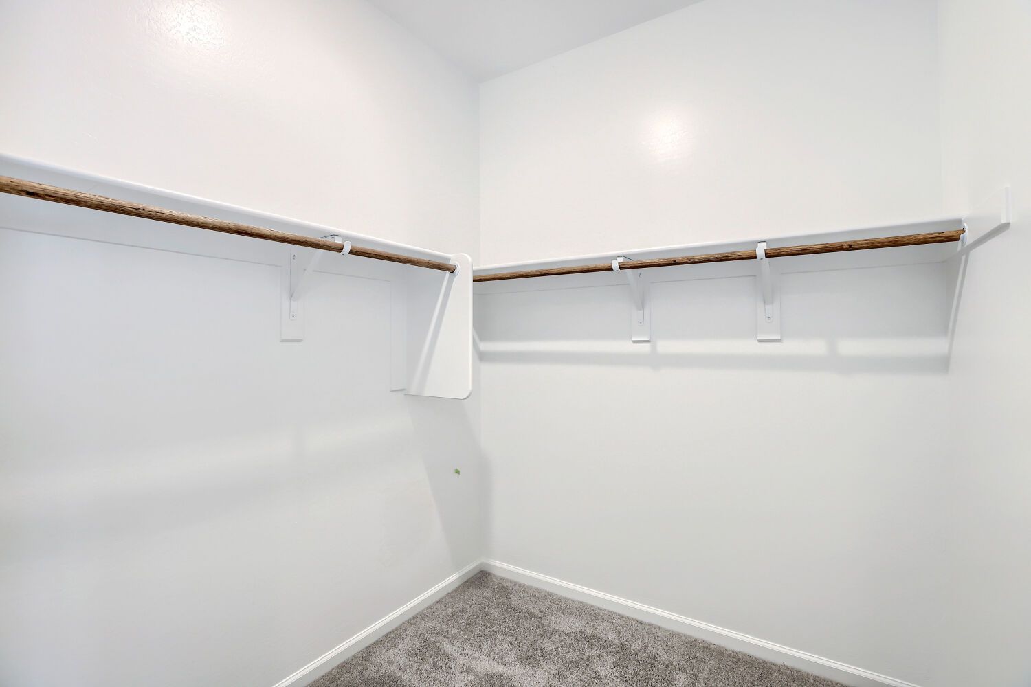 23197 W Corona Ave   Web Quality   009   09 Primary Bedroom Closet