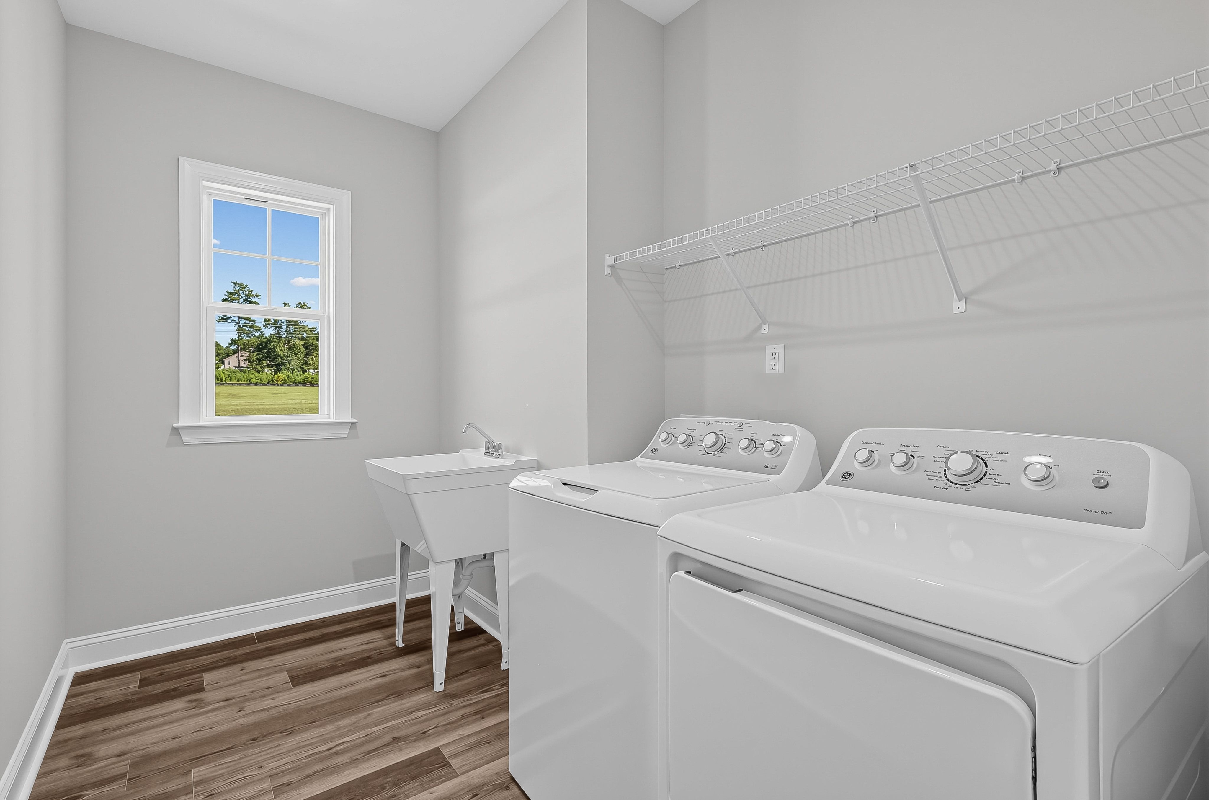 Golden Trace Waterbury 32