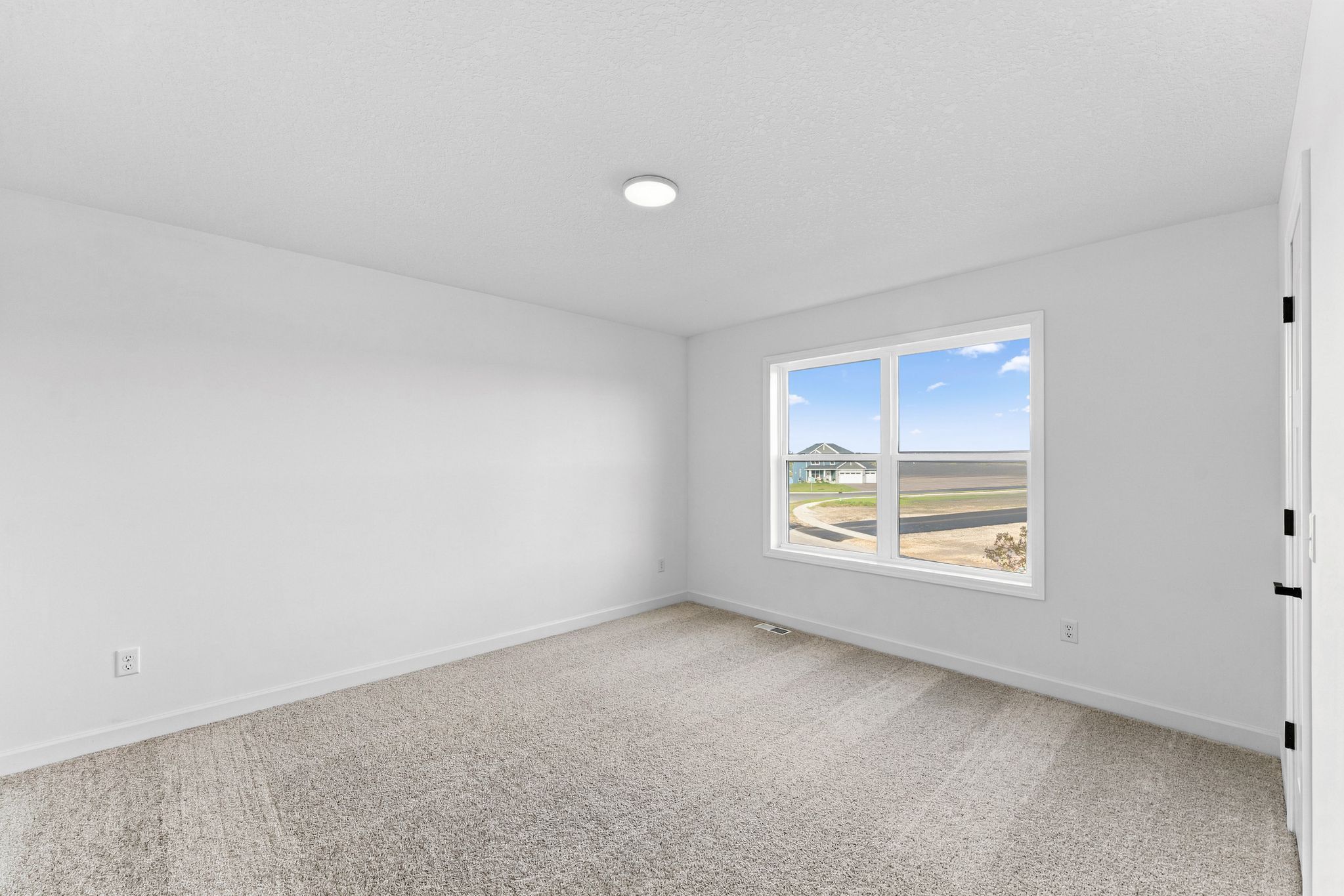 9 Watermark Lewis QMI H S20748548503 Bedroom 4of5 F2