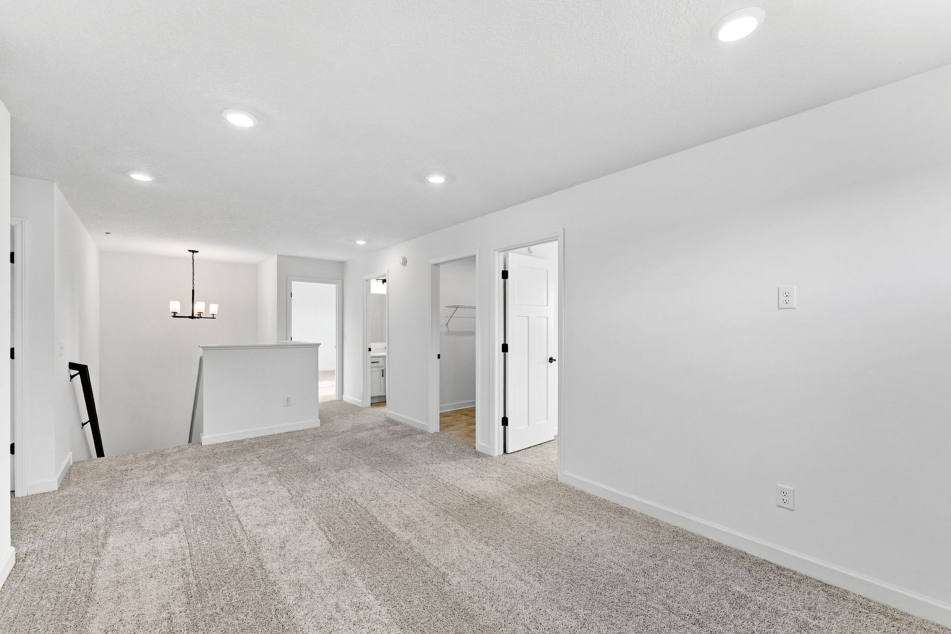 17 Watermark Lewis QMI H S20748548503 Loft F2