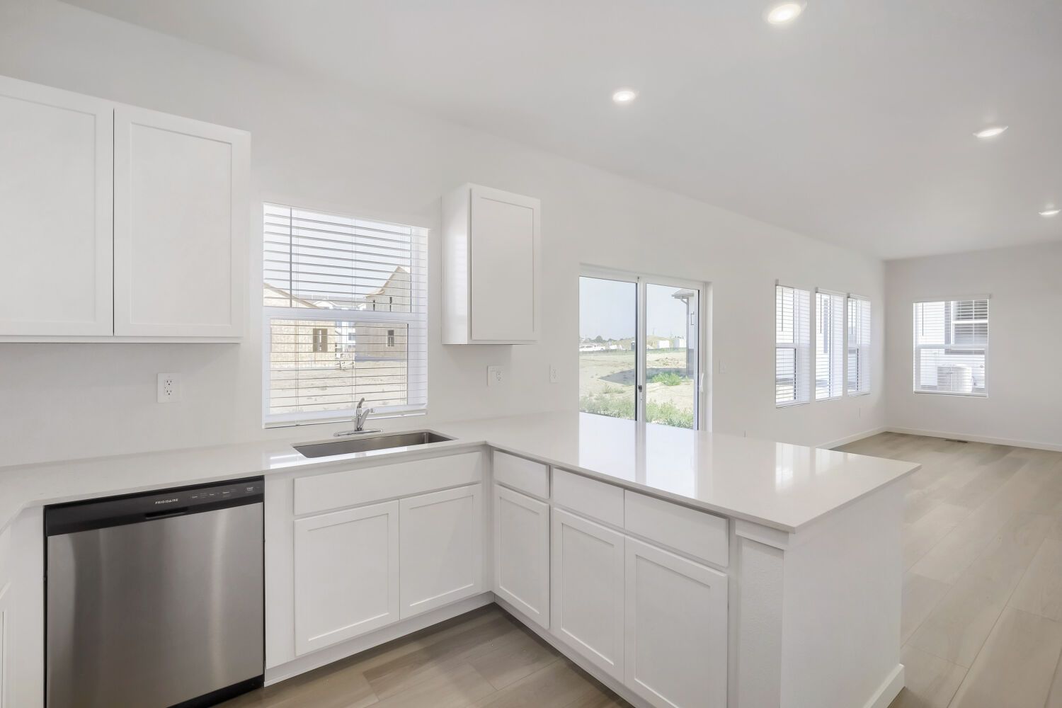 182 Mia Ln Kitchen 2