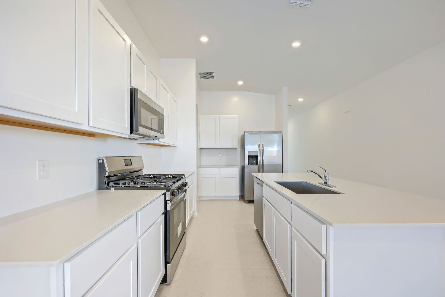 34457 S Fallstreak Dr   Web Quality   006   06 Kitchen