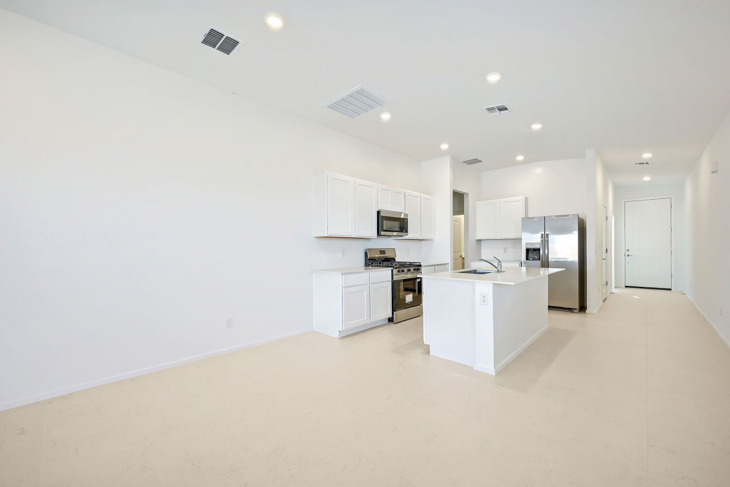 34457 S Fallstreak Dr   Web Quality   007   07 Kitchen