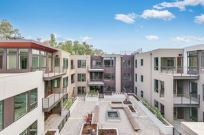 3664 Mt Diablo Blvd E208 (Residence E208)