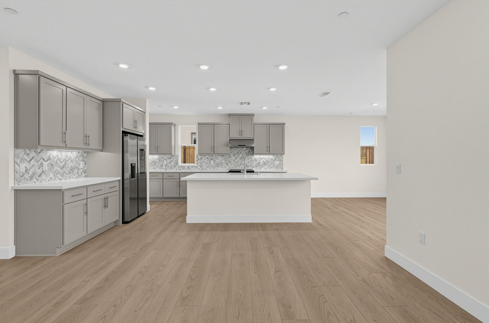10 562 Royal National Road Kitchen 8264