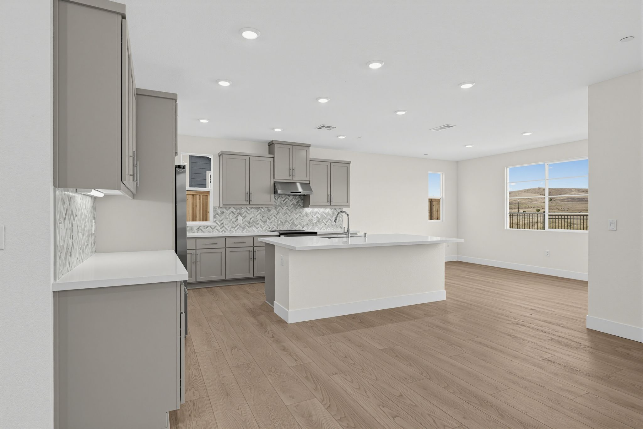 11 562 Royal National Road Kitchen 8249