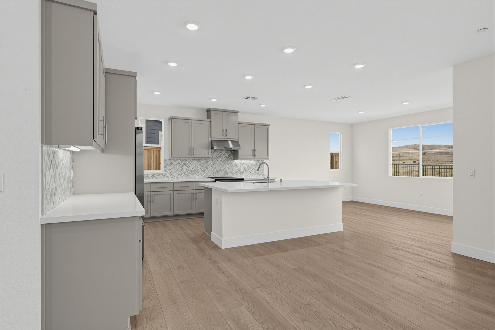 11 562 Royal National Road Kitchen 8249