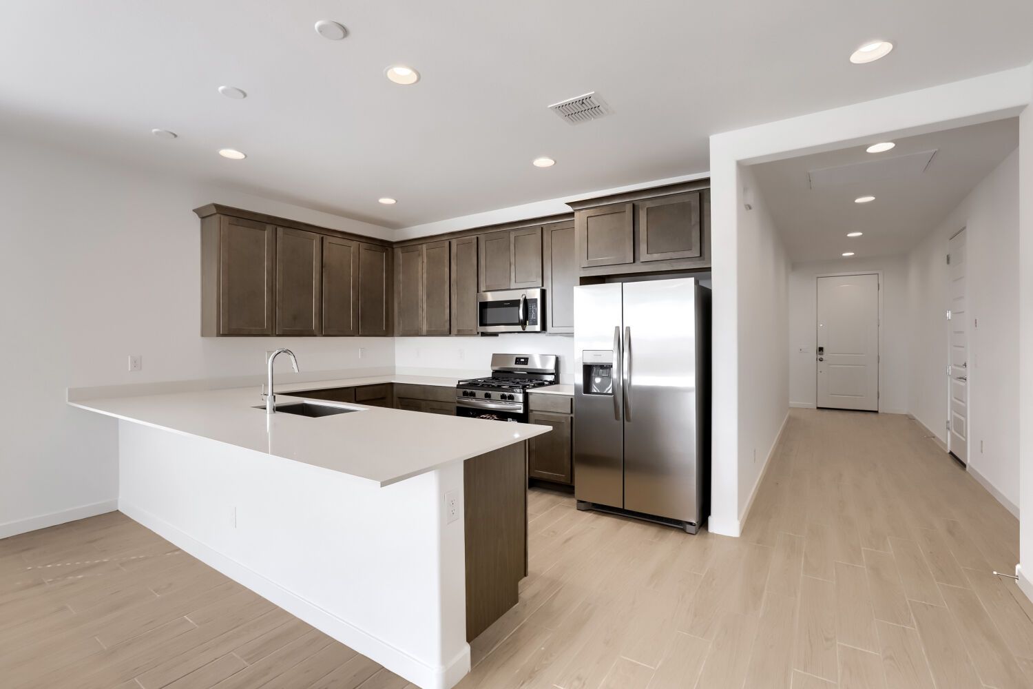 5955 N 191st Dr   Web Quality   005   05 Kitchen