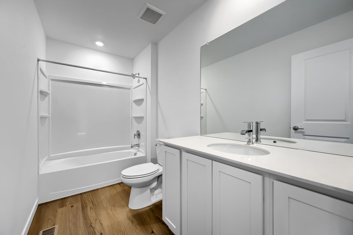 390 Blossom St   Web Quality   011   11 Bathroom