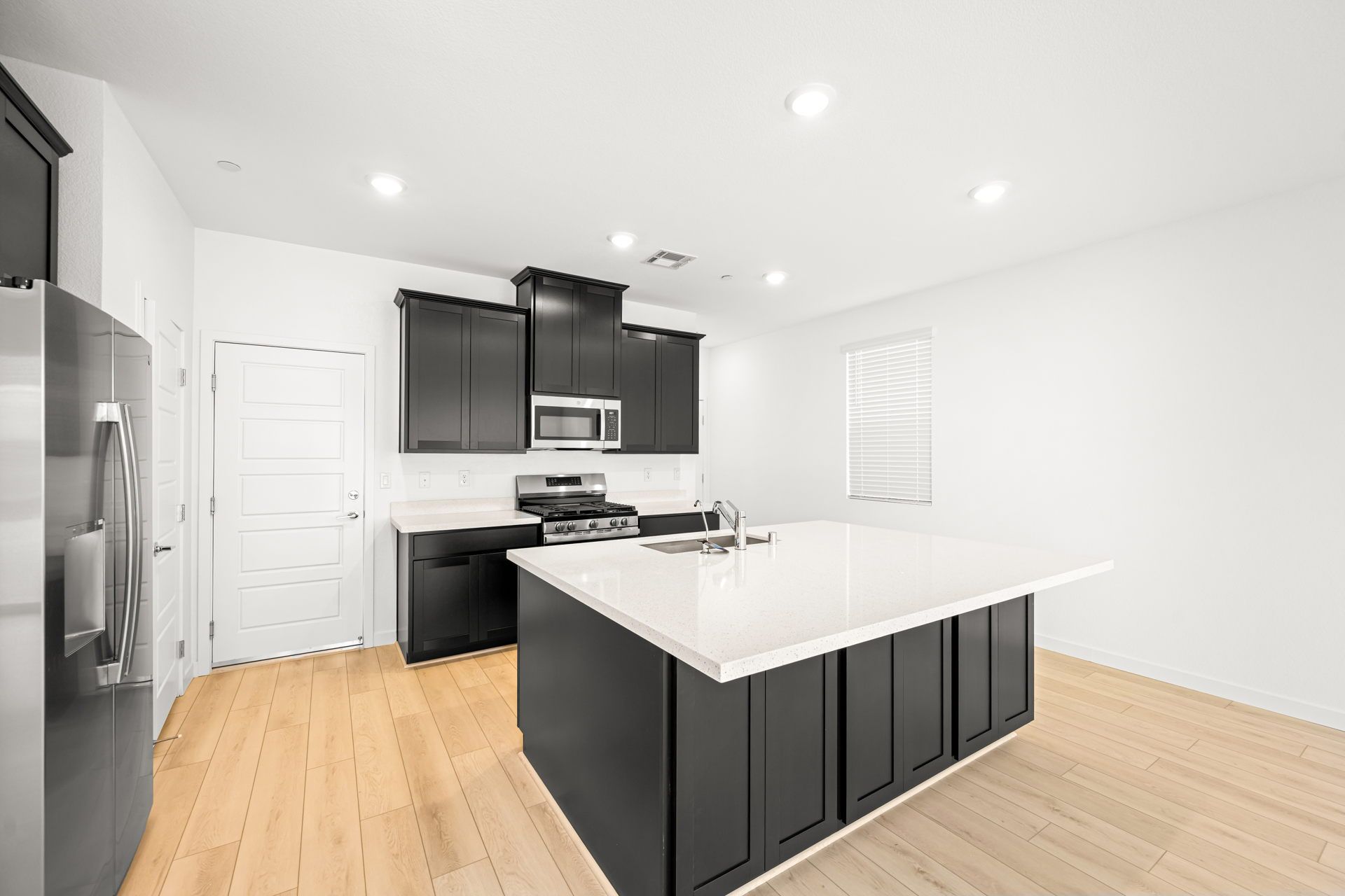 Lennar9568 Sagebrush Grove Street06