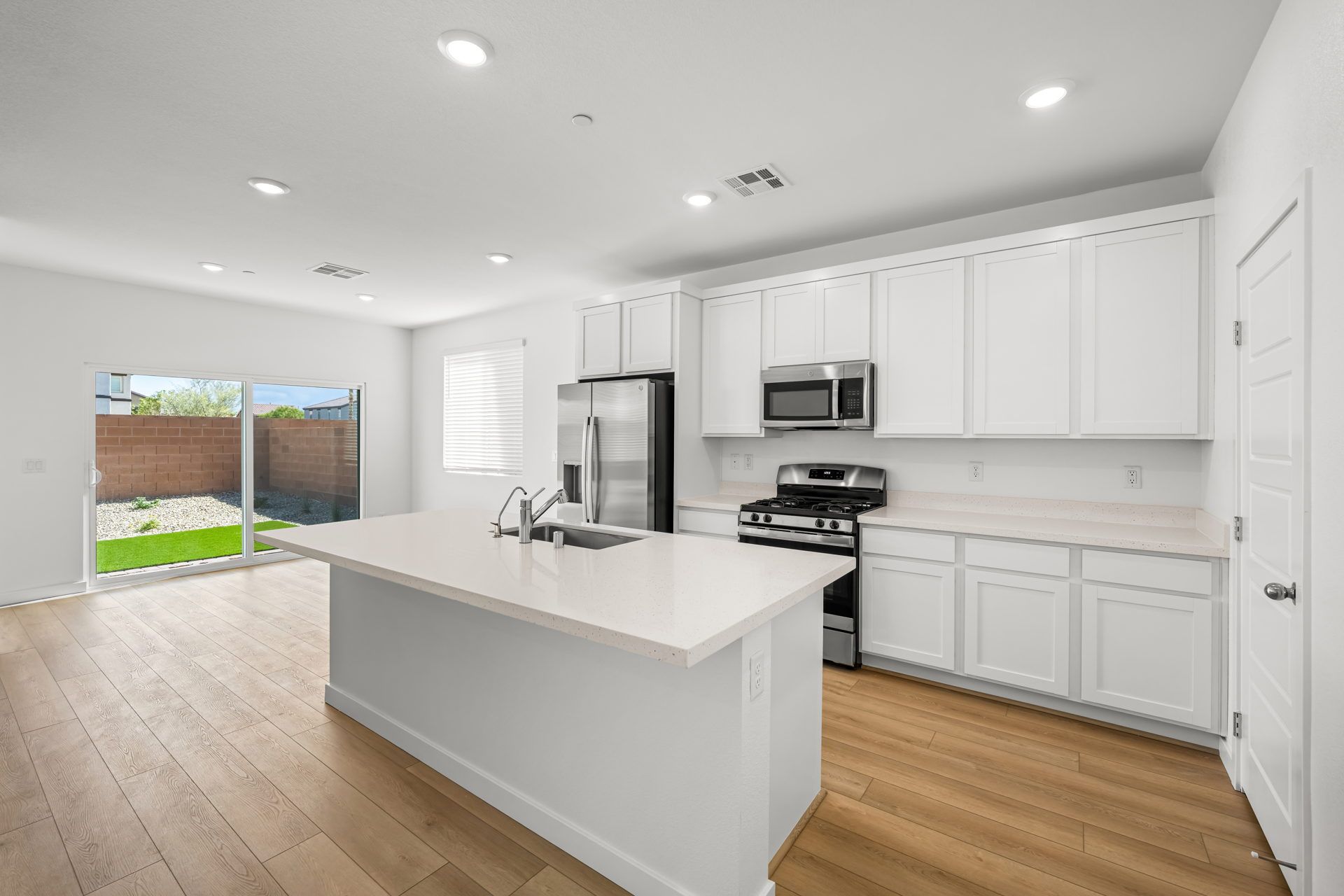 Lennar8142 Gusty Brook Street08