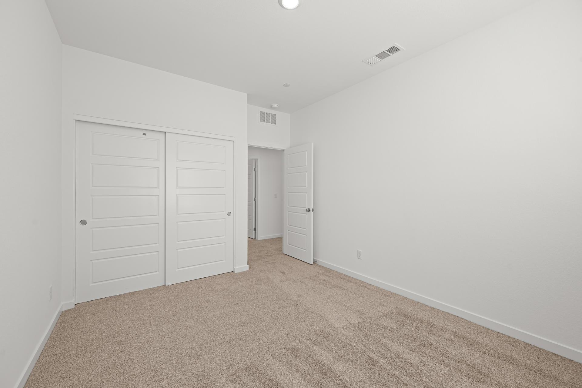 Lennar8142 Gusty Brook Street22