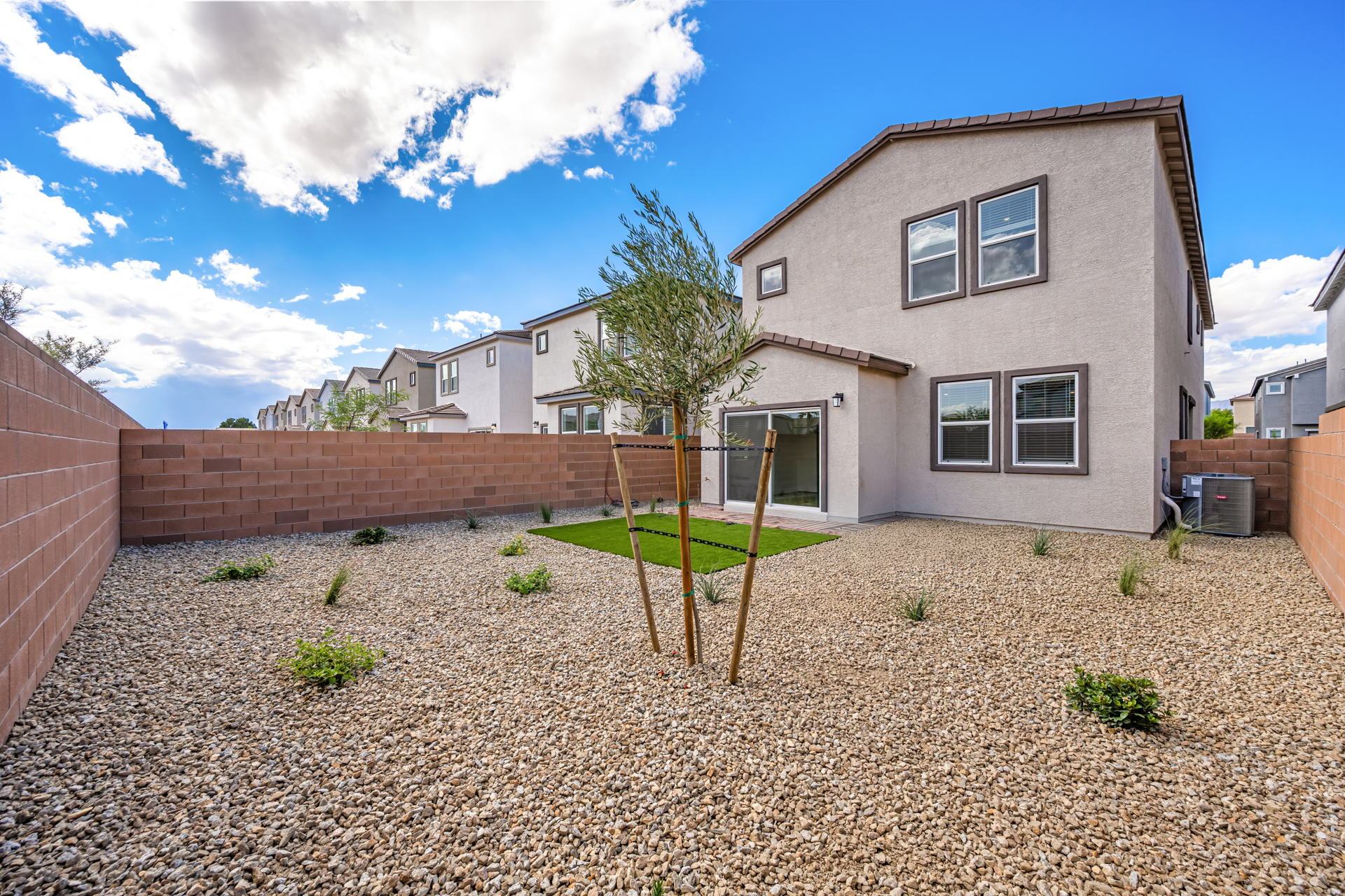 Lennar8142 Gusty Brook Street32