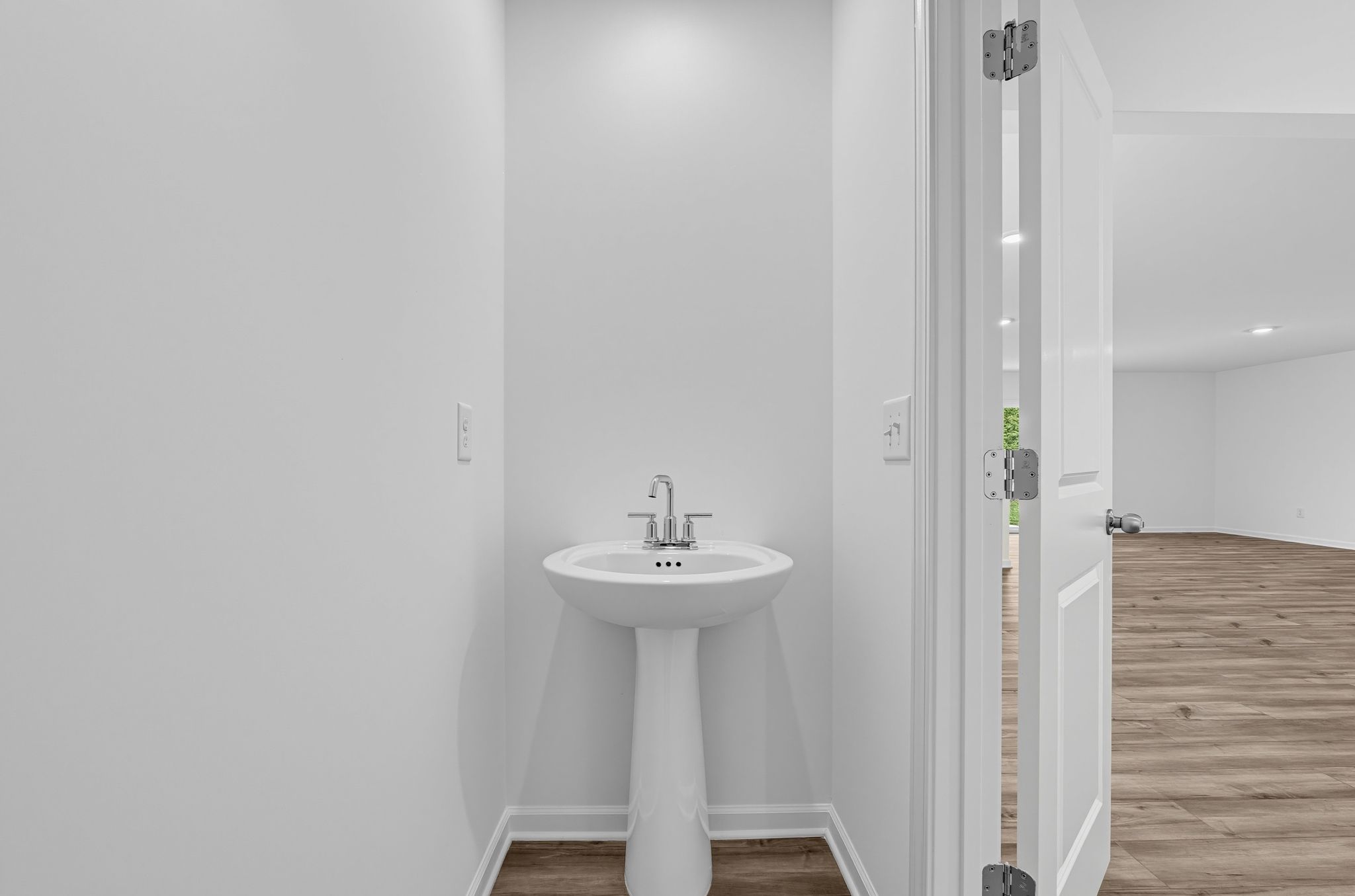 Cannon Village Dream Dickenson II 28