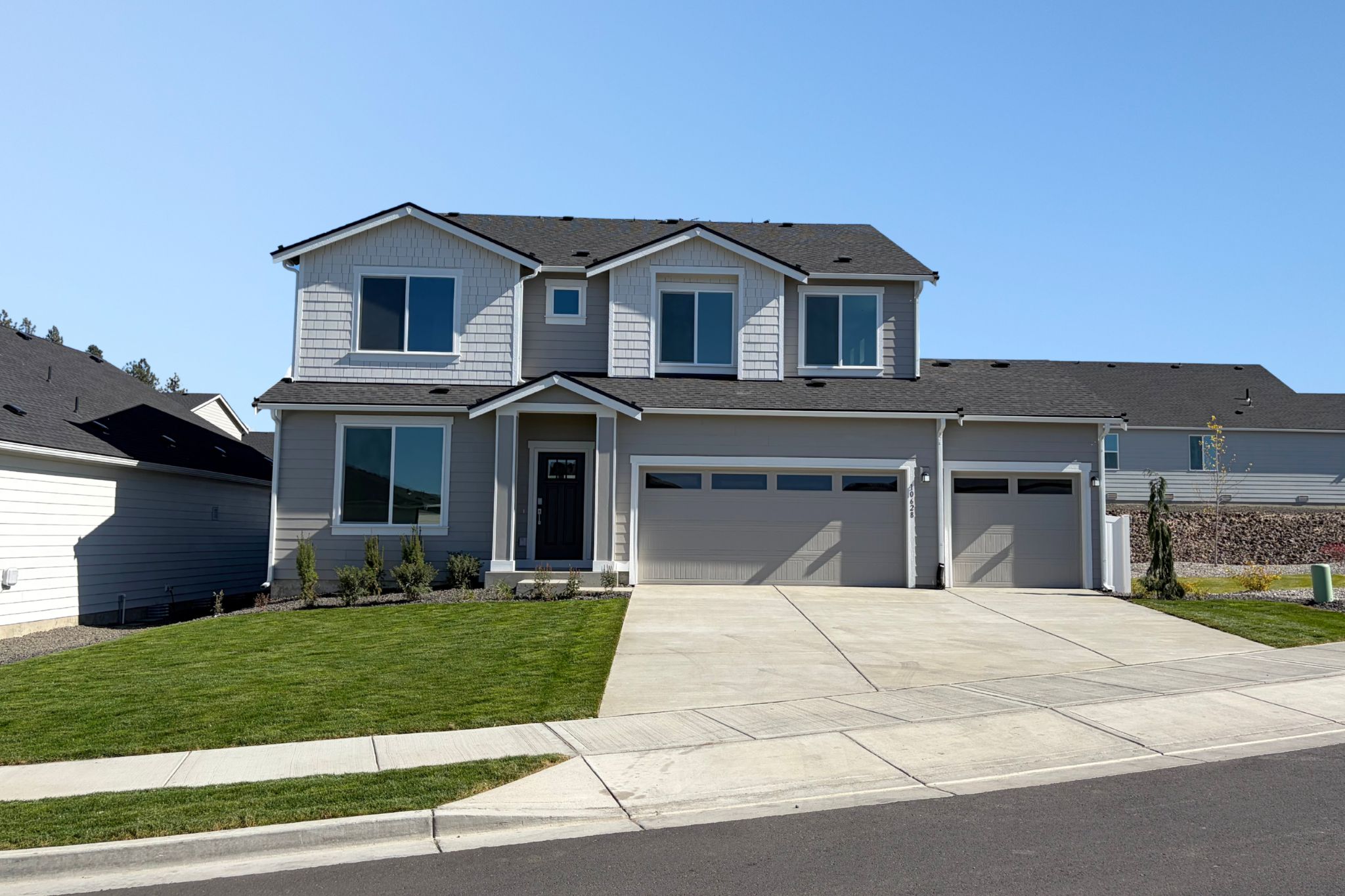 10628 N Beaverhead Rd (Meridian 3-car)