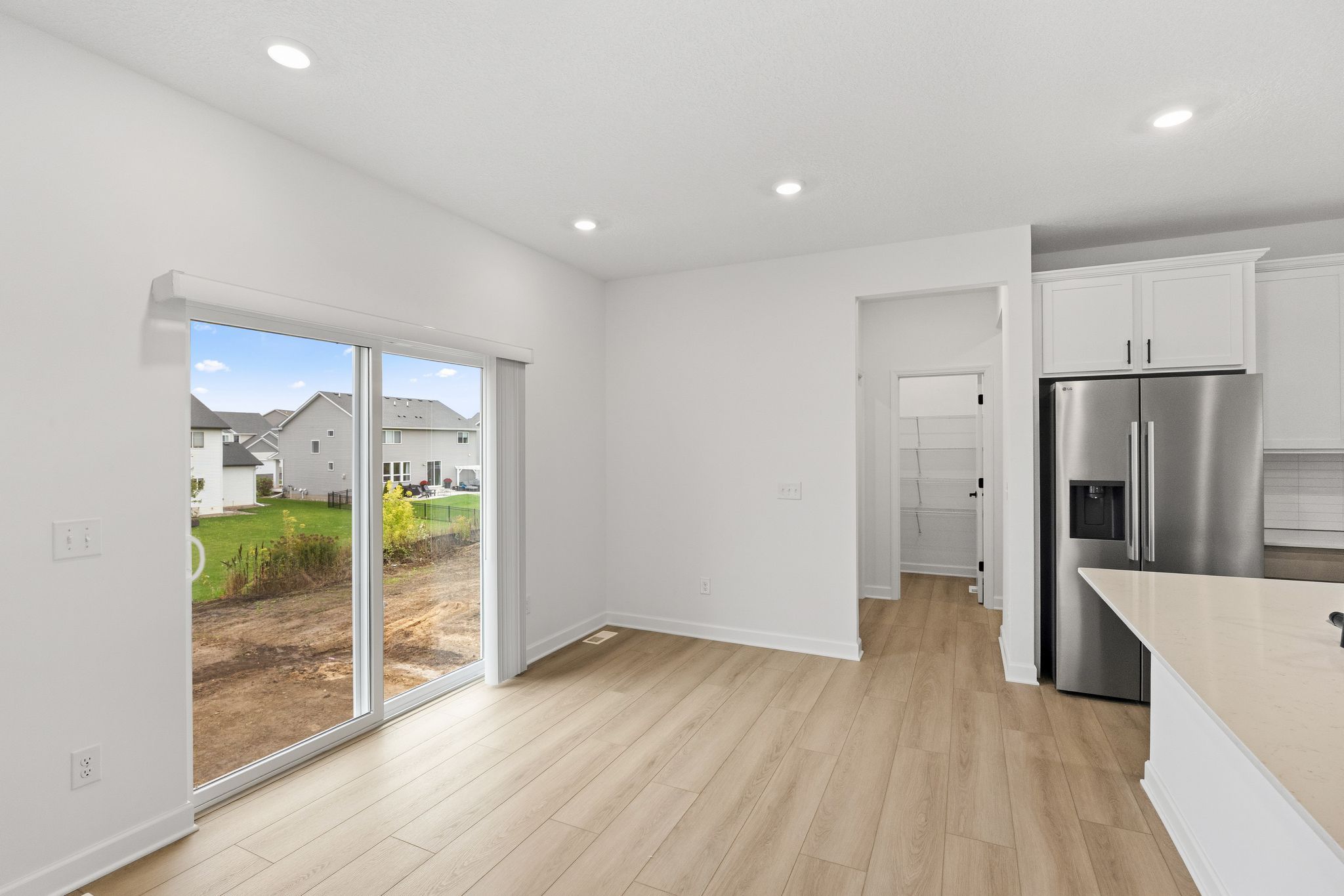 7 Voyageur Farms Markham QMI H S3606 Dining Room F1