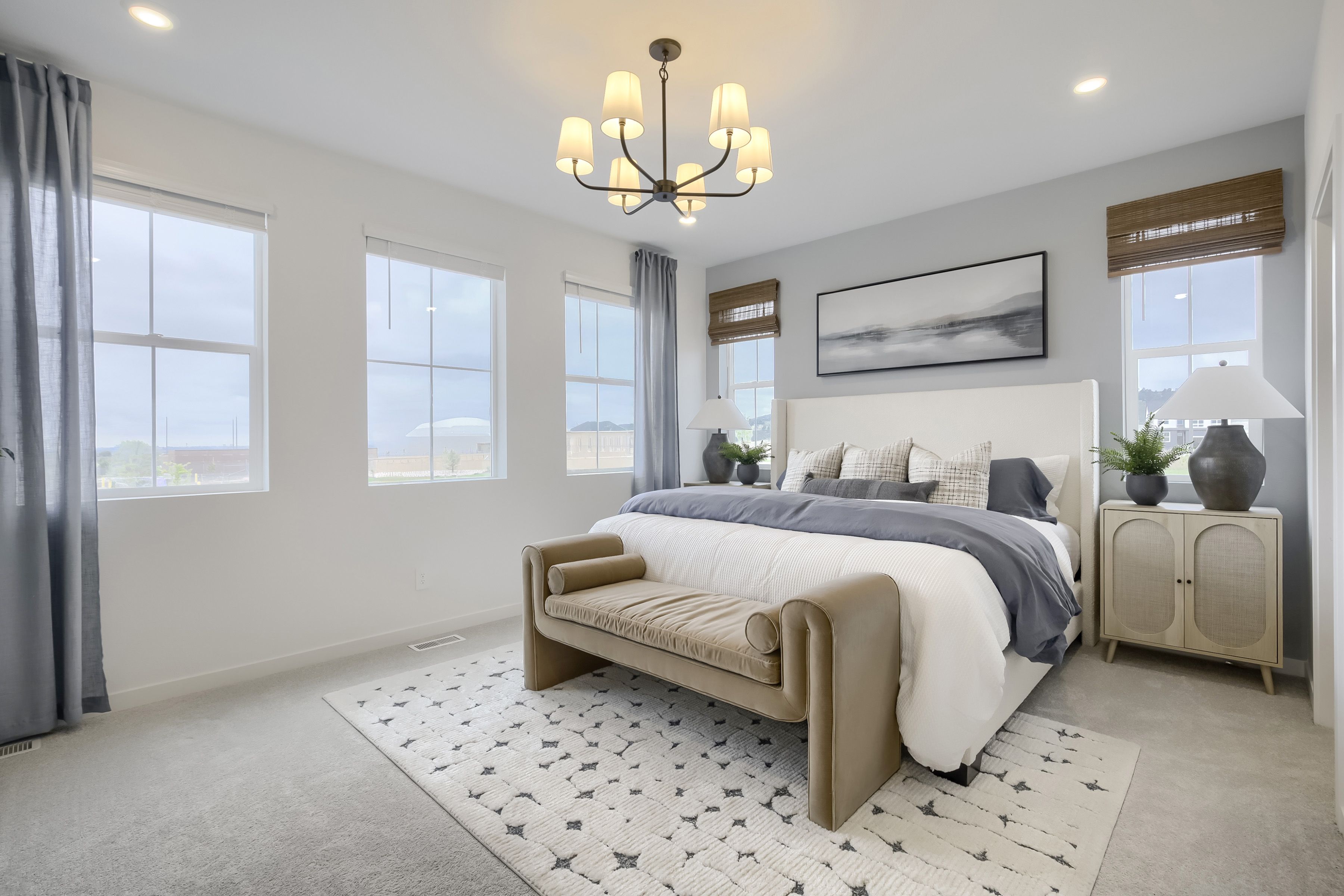 3095 Gladstone Ave Owner's Suite