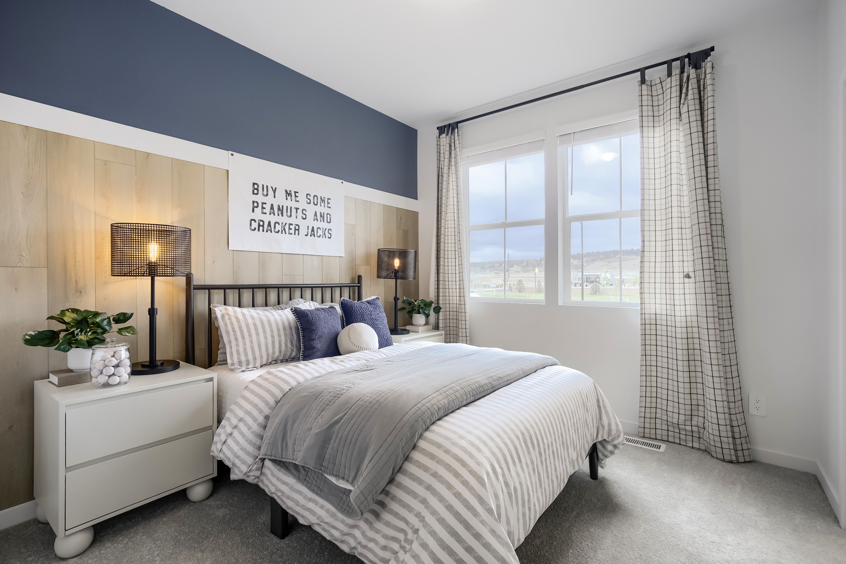 3095 Gladstone Ave Secondary Bedroom