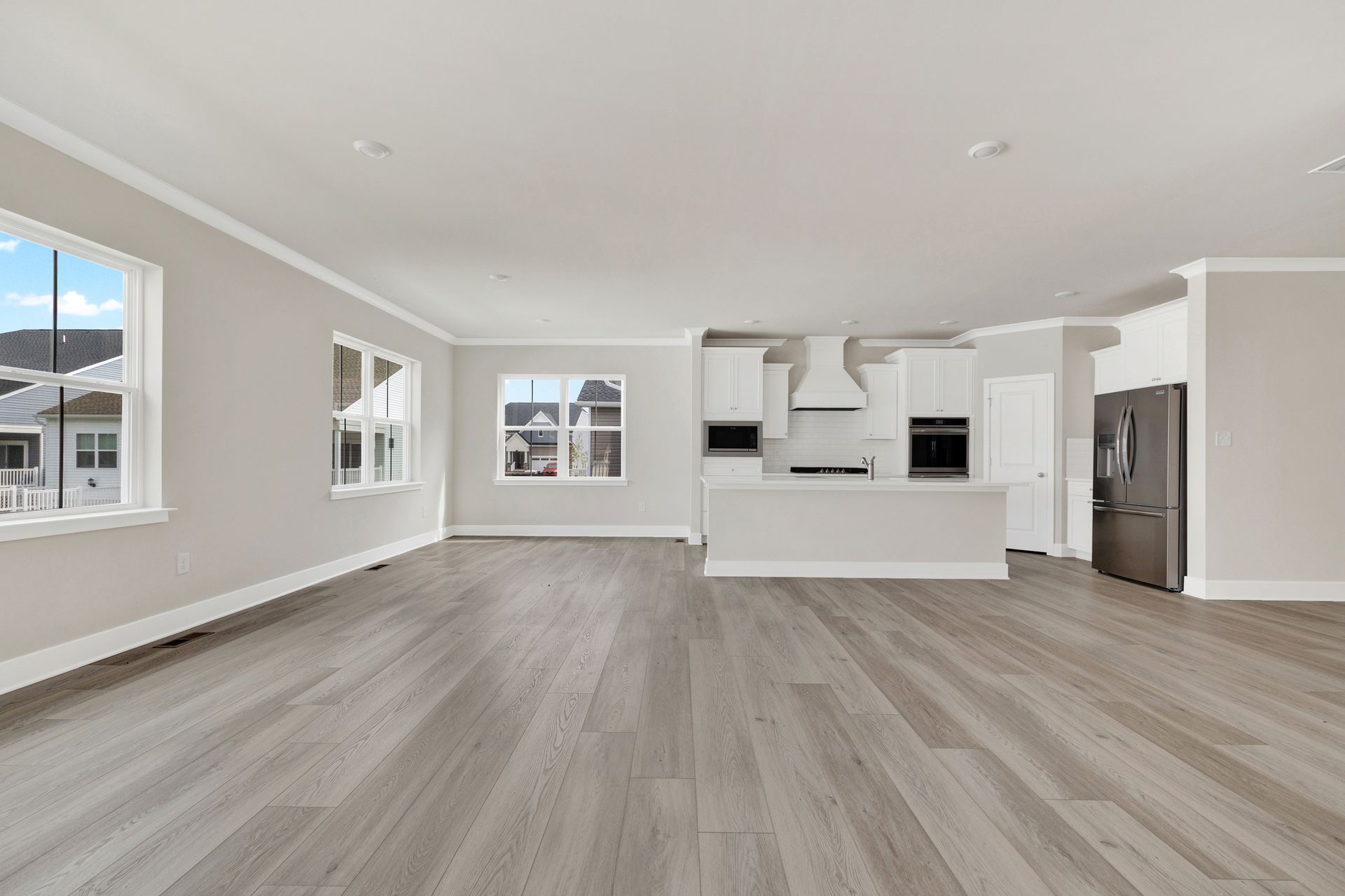 Plantation Lakes Dover Kitchen 3of3