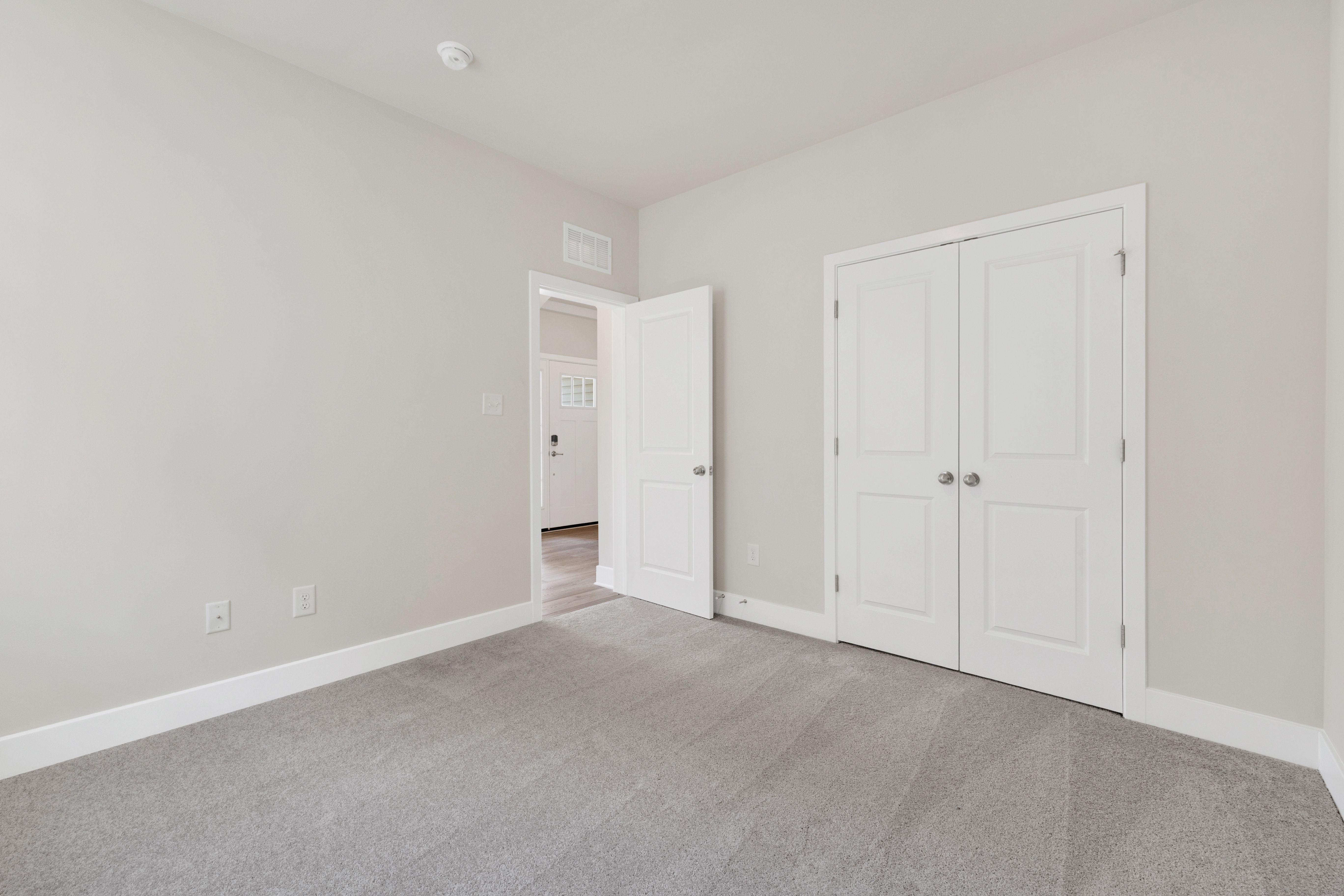 Plantation Lakes Dover Bed1 2of2