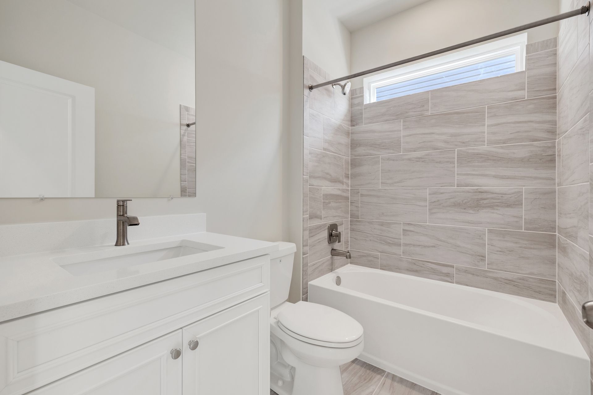 Plantation Lakes Dover Bath1