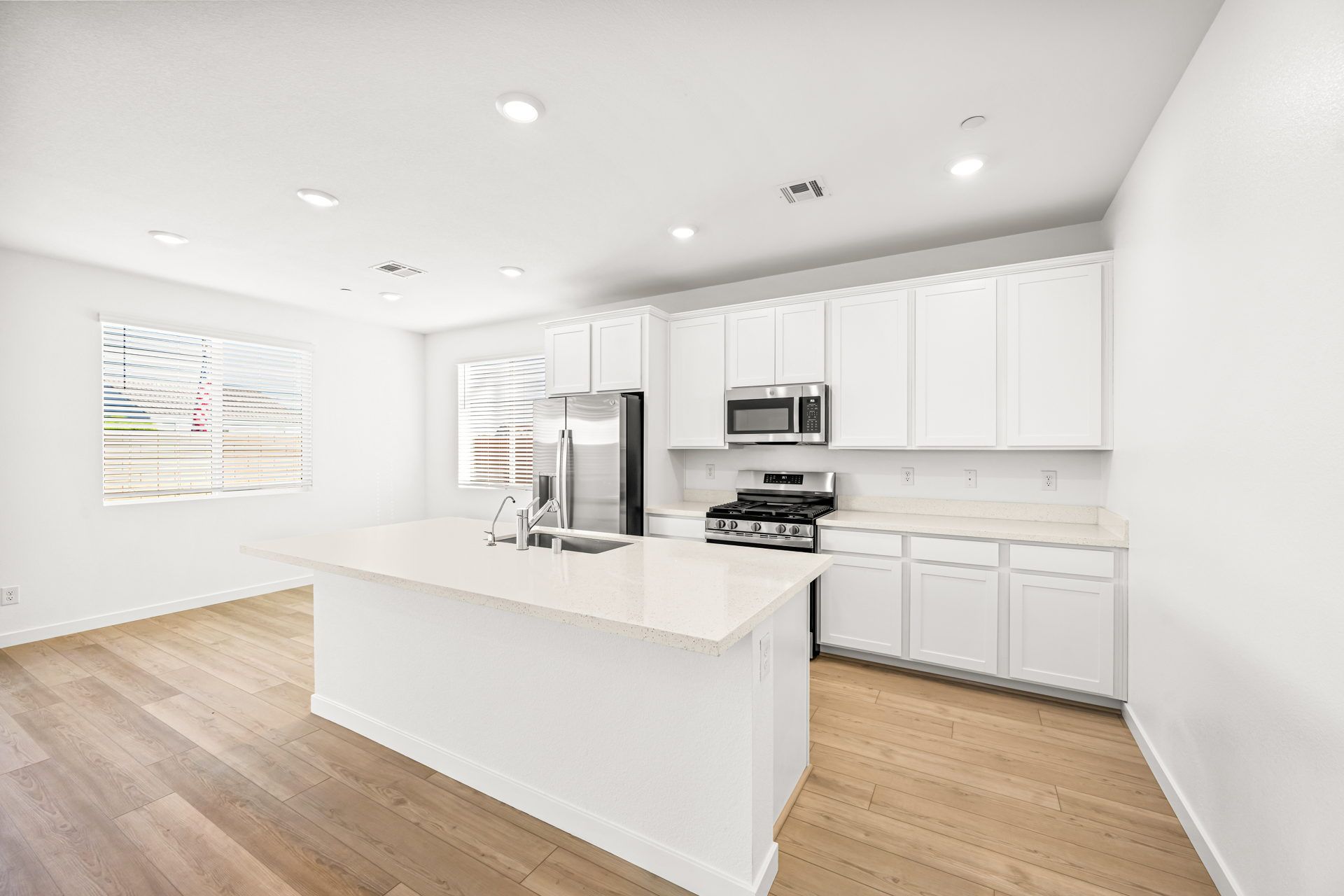 Lennar9572 Sagebrush Grove St07