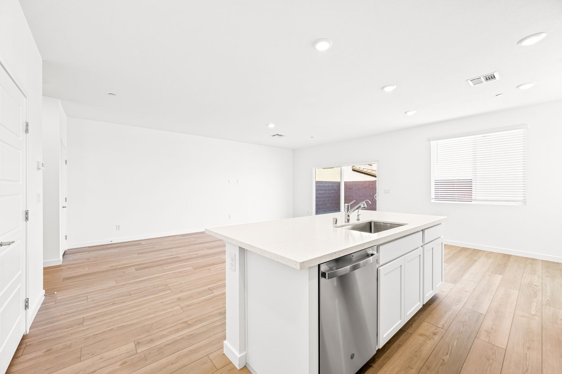 Lennar9572 Sagebrush Grove St10