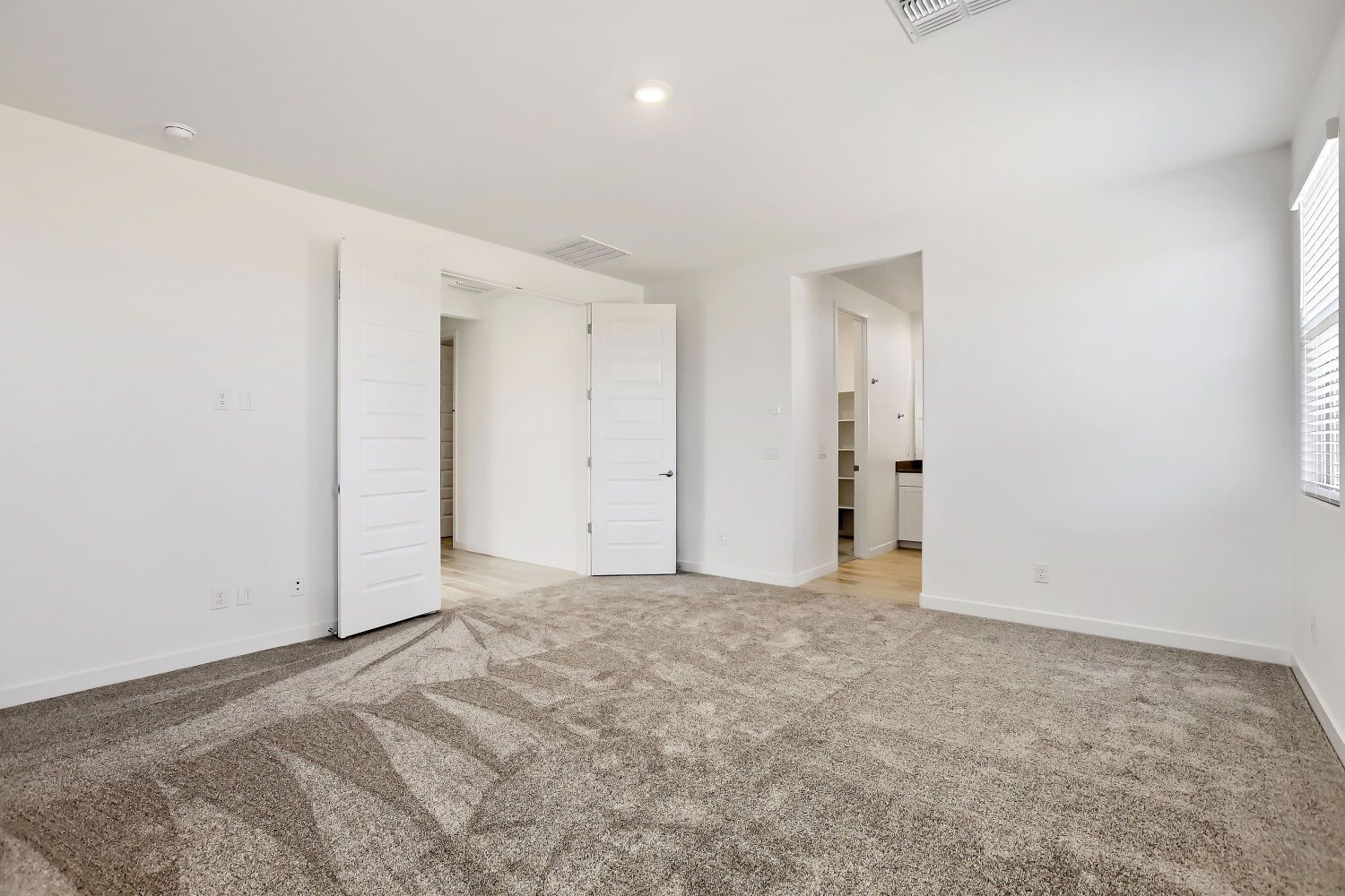 17092 W Swayback Pass   Web Quality   007   07 Primary Bedroom