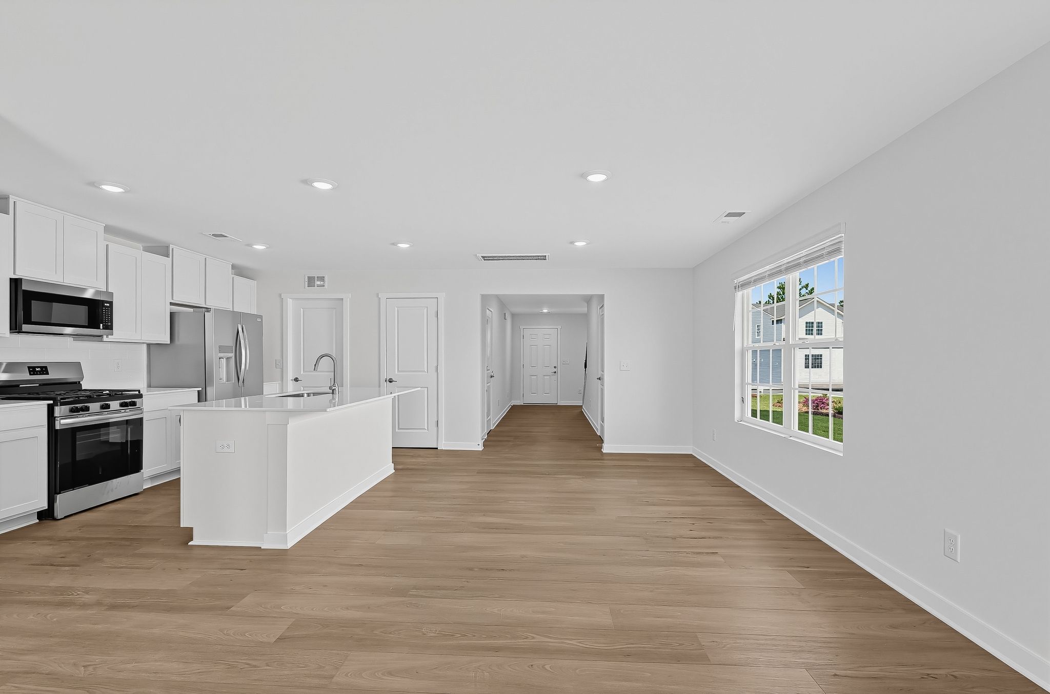 Crescent Hills Emerson II 10