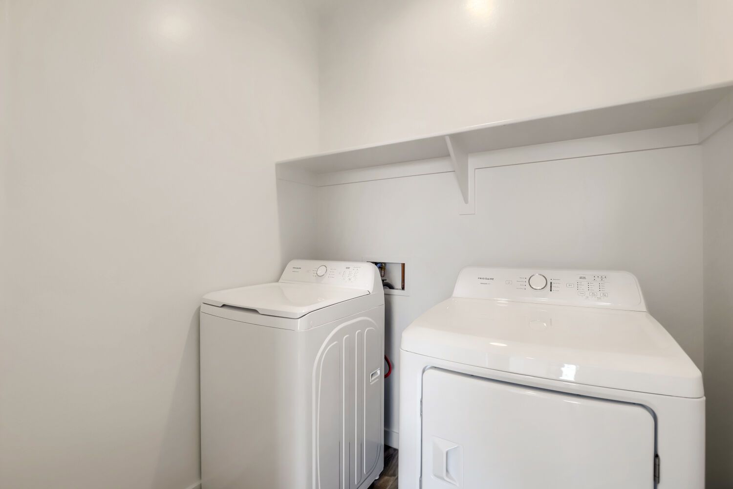 25965 N 171st Dr   Web Quality   010   10 Laundry Room