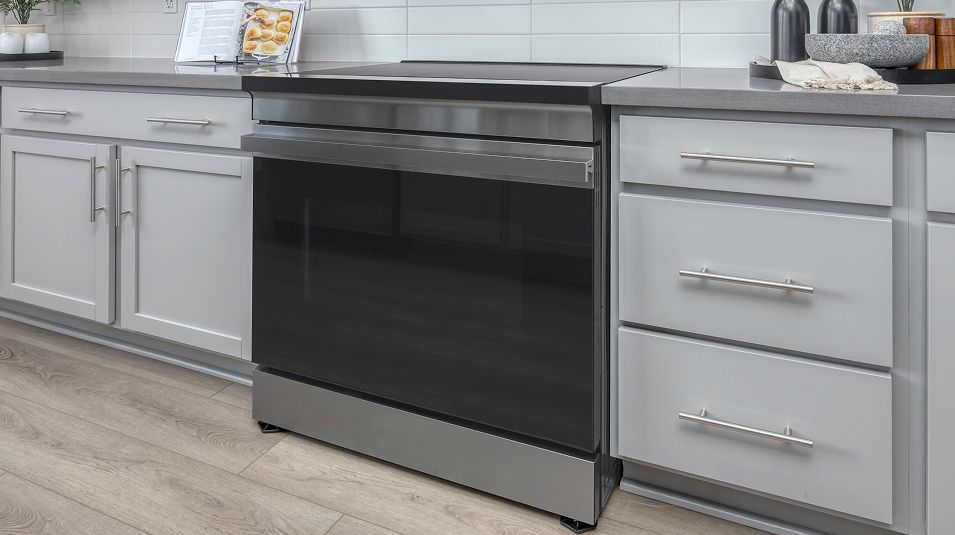 Gilmore Denali Dutra EI Kitchen Range