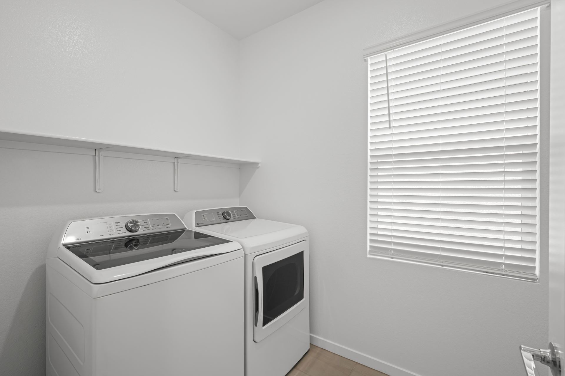 Lennar9781 Sunset Canyon Ave24