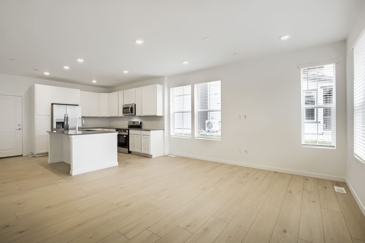 1968 Westchase Road Unit 1 Great Room 2