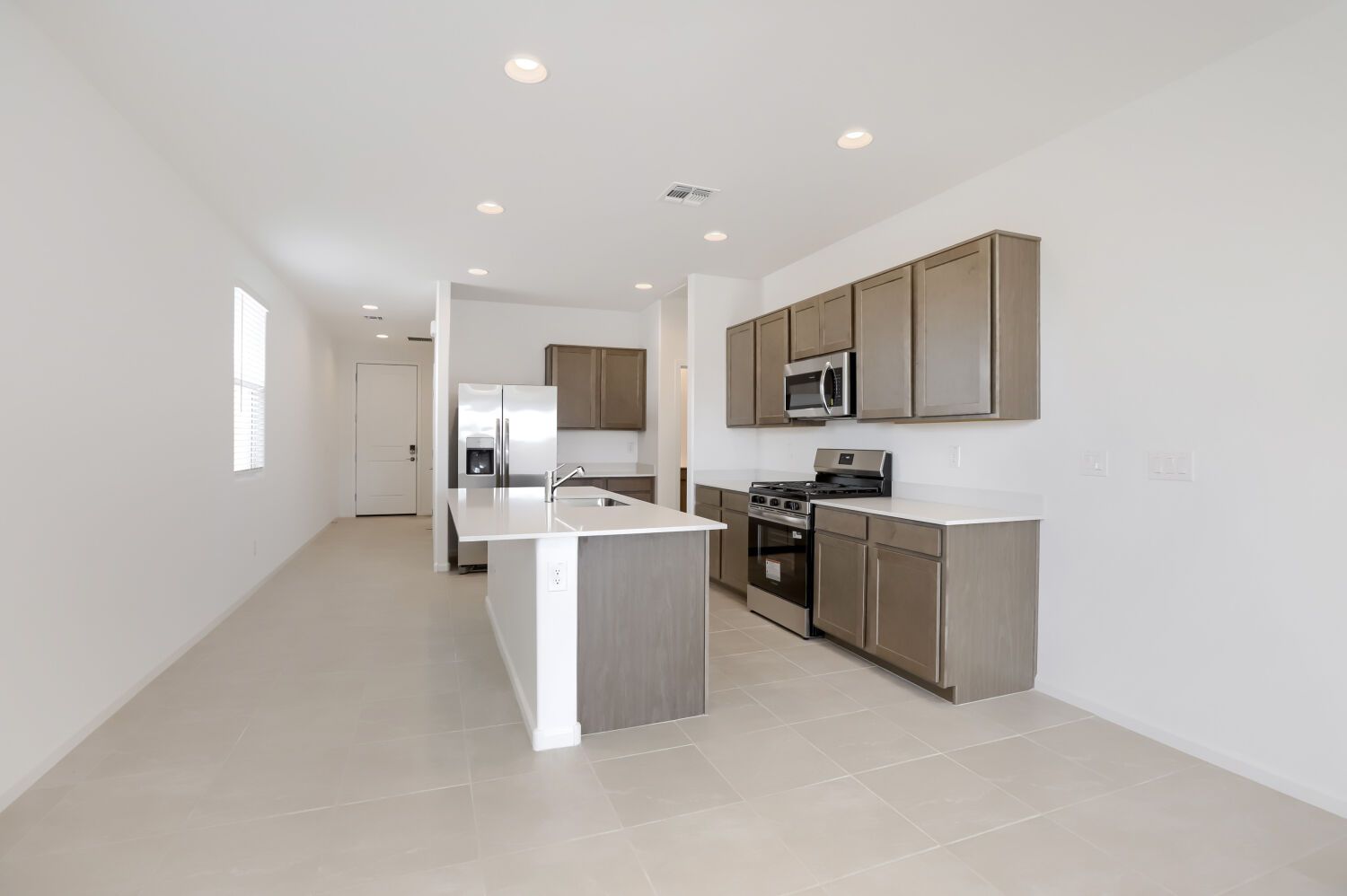 23167 W Corona Ave   Web Quality   004   04 Kitchen