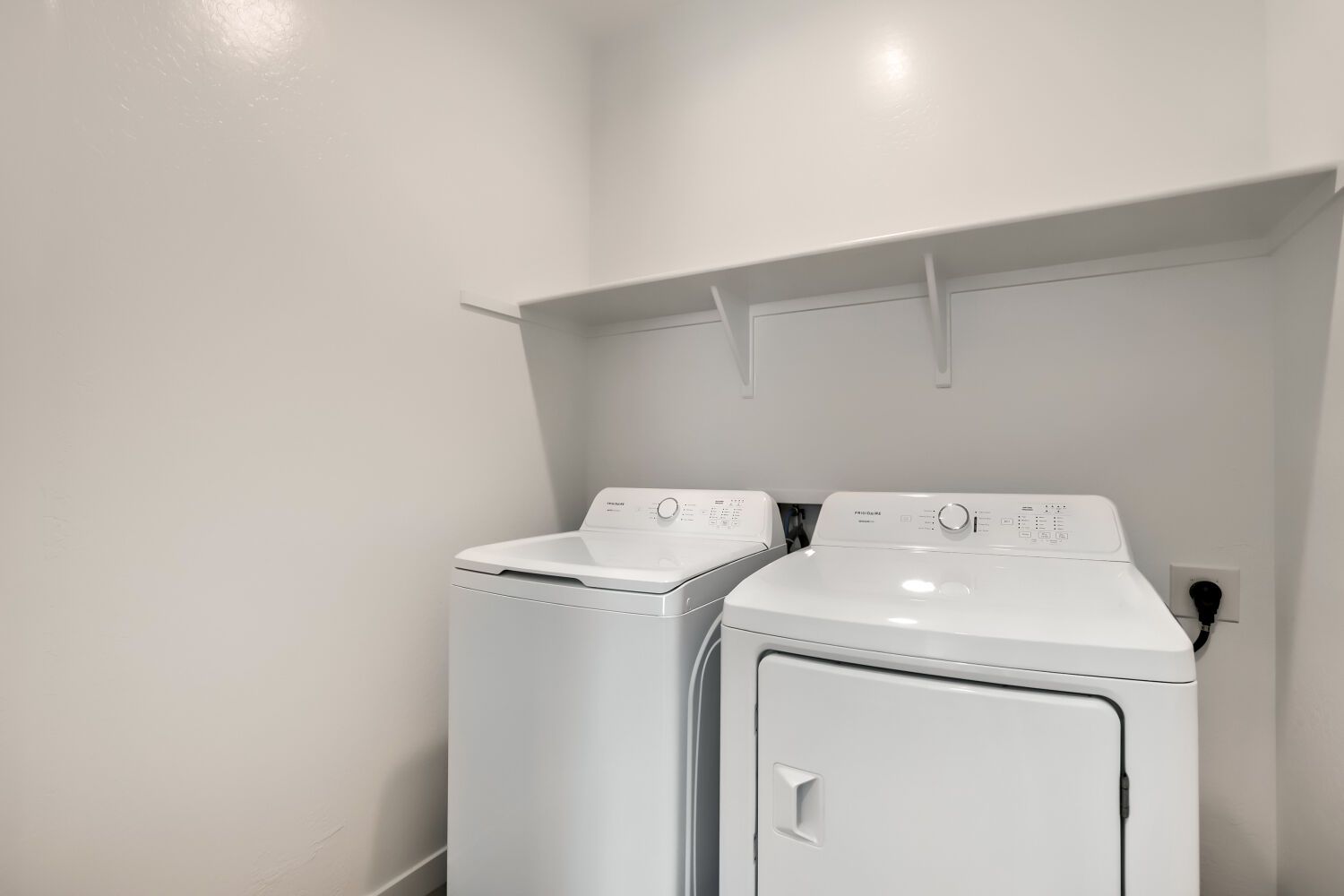 23218 W Chipman Rd   Web Quality   010   10 Laundry Room