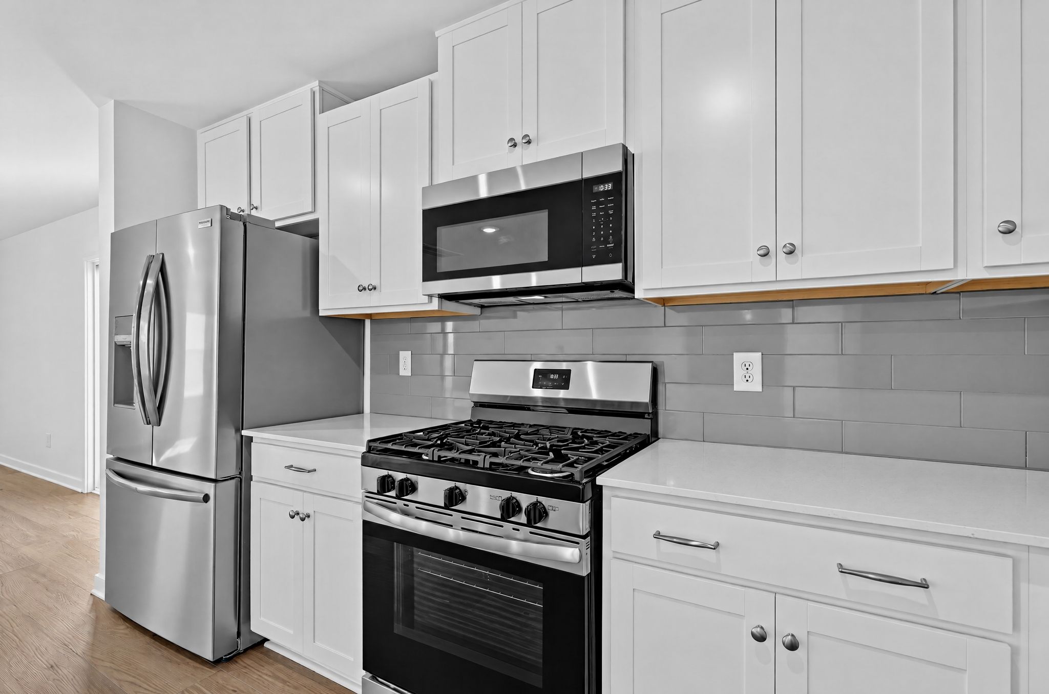 Crescent Hills Dickenson II 13
