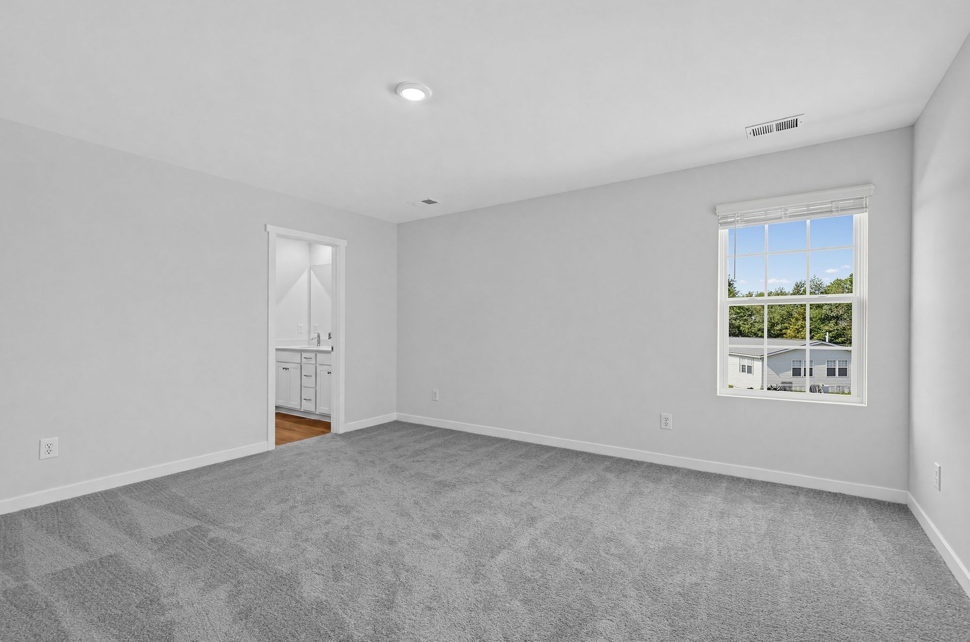Crescent Hills Dickenson II 24