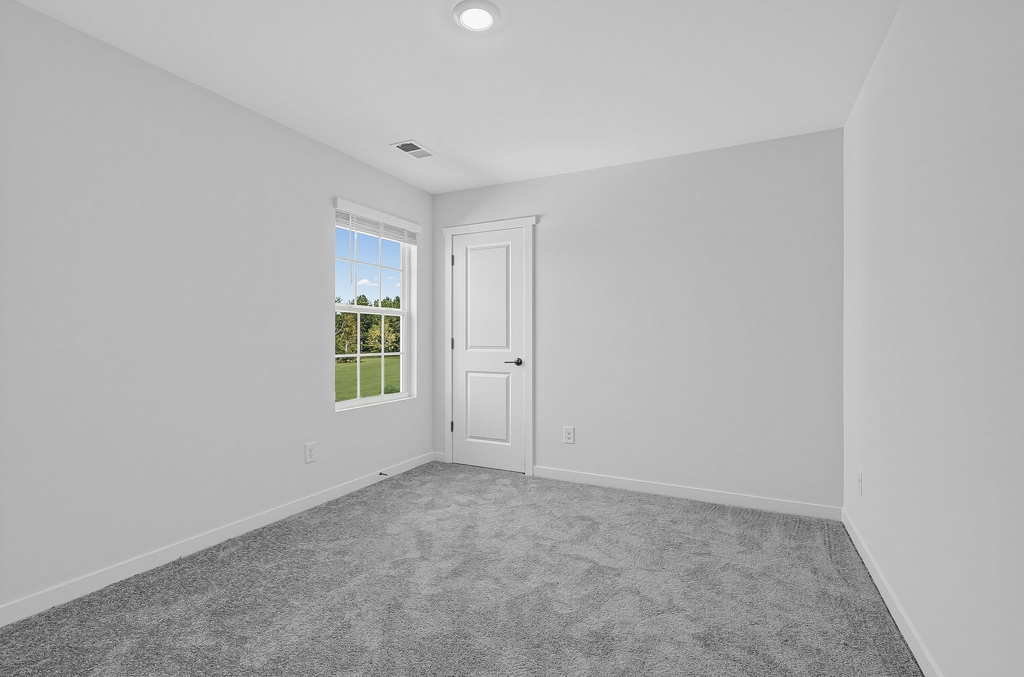 Crescent Hills Dickenson II 24