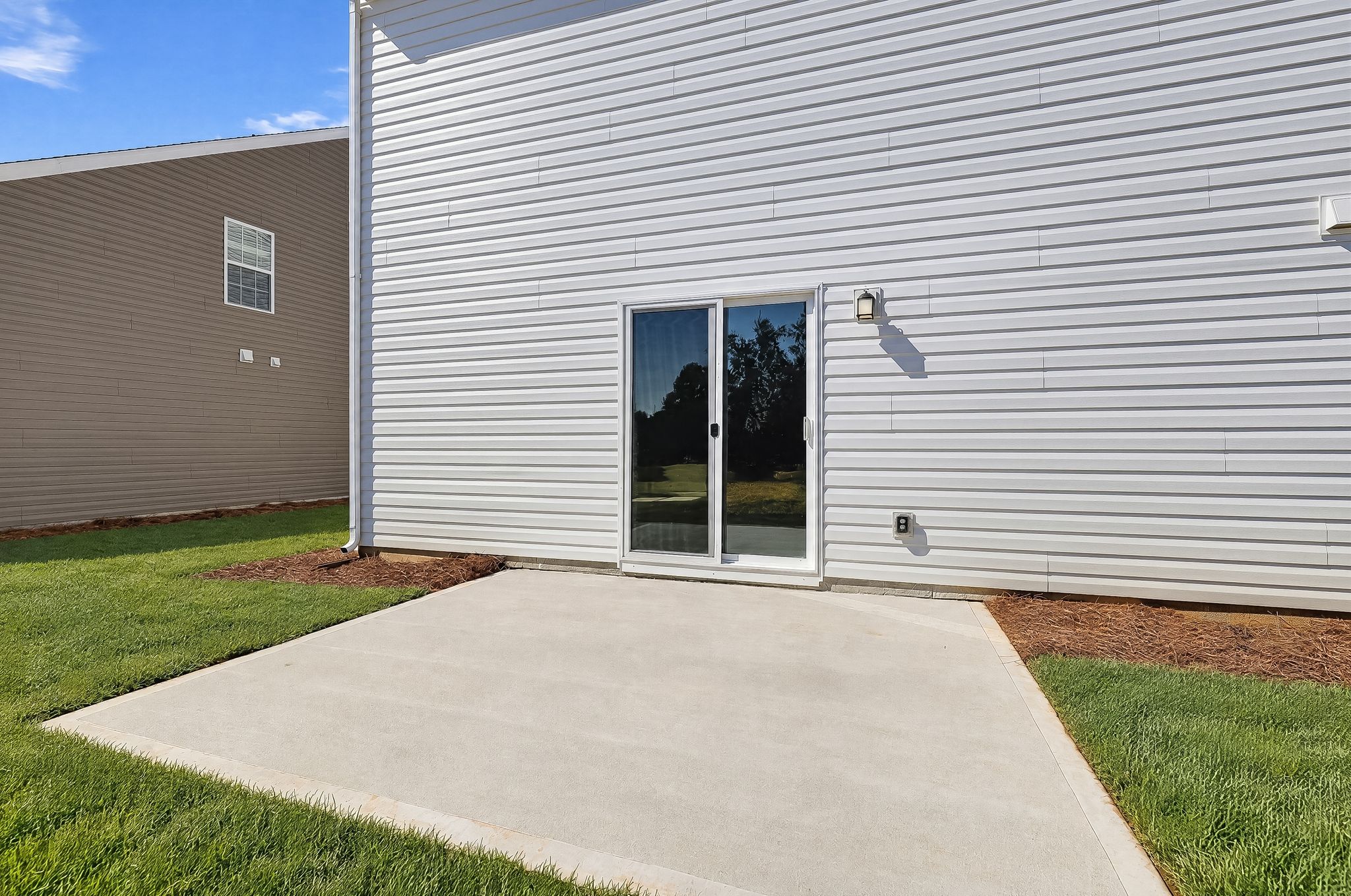 Crescent Hills Dickenson II 3