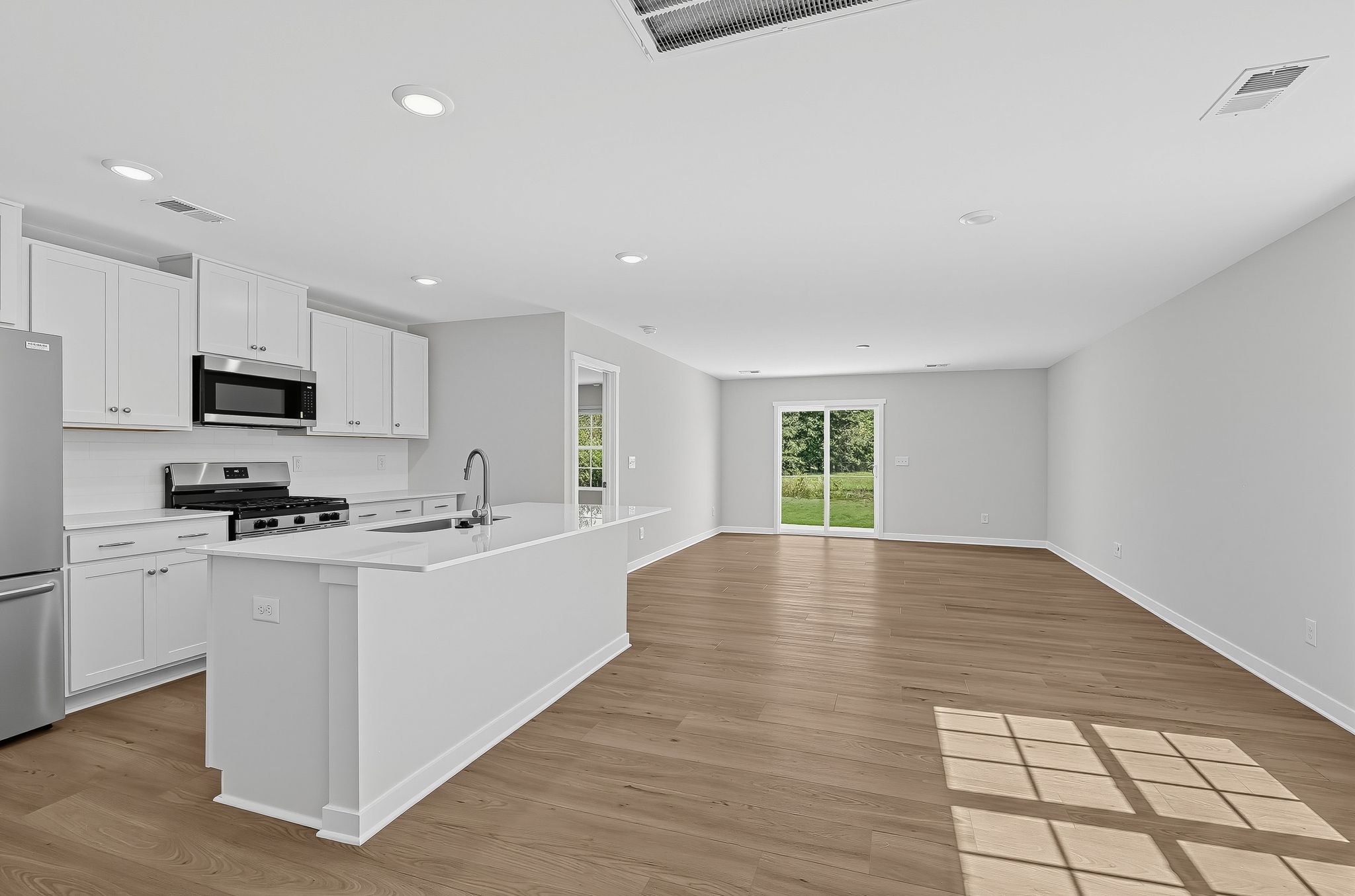 Crescent Hills Emerson II 8