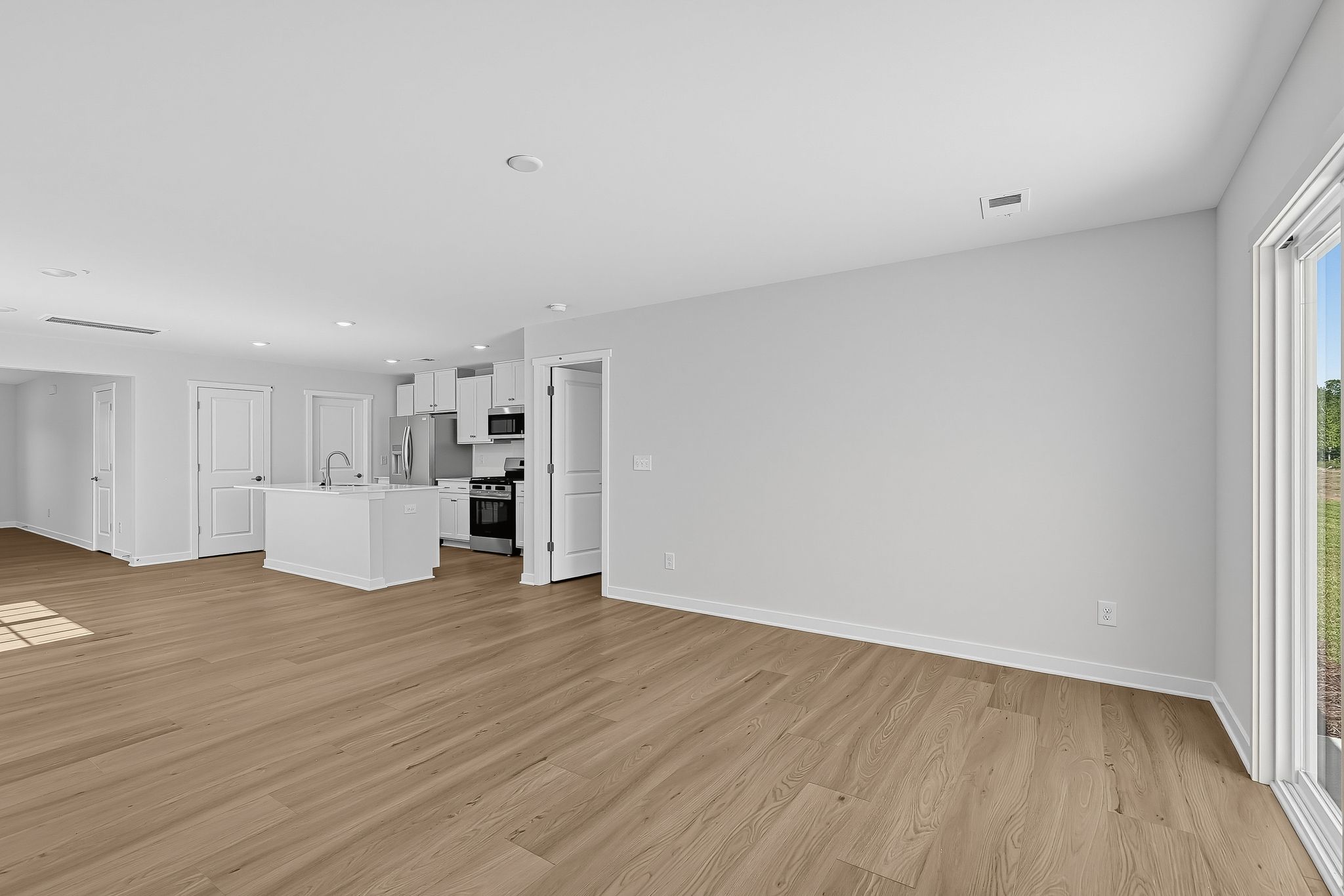 Crescent Hills Emerson II 10