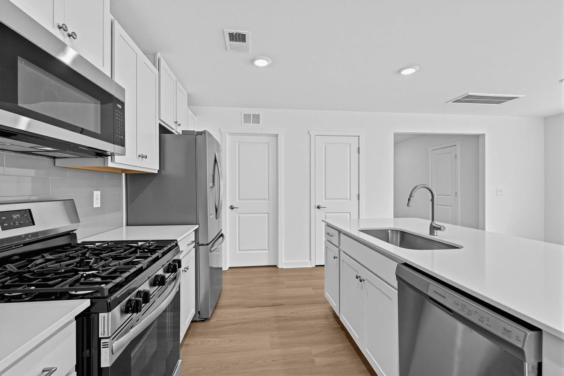 Crescent Hills Emerson II 13